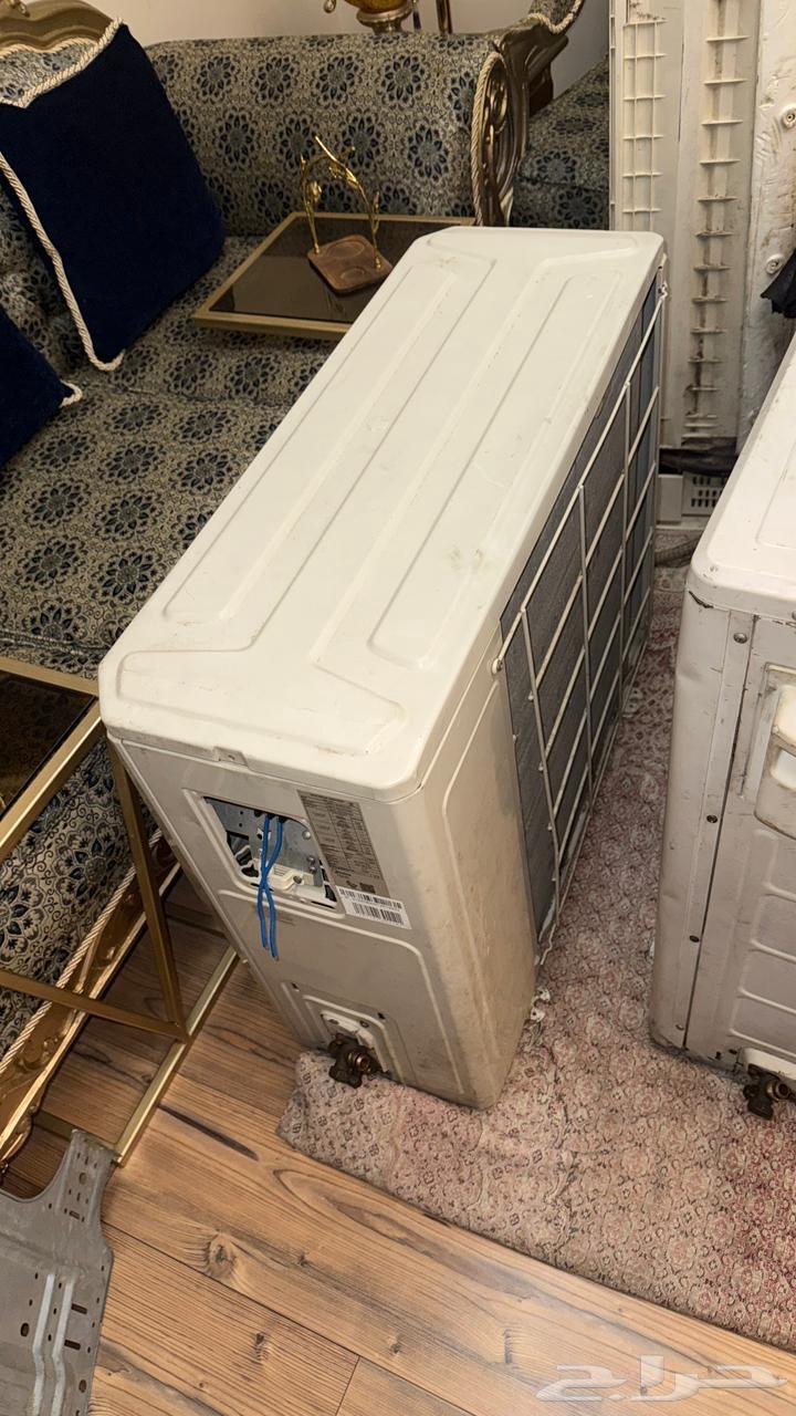 Two split air conditioners64497137751810111