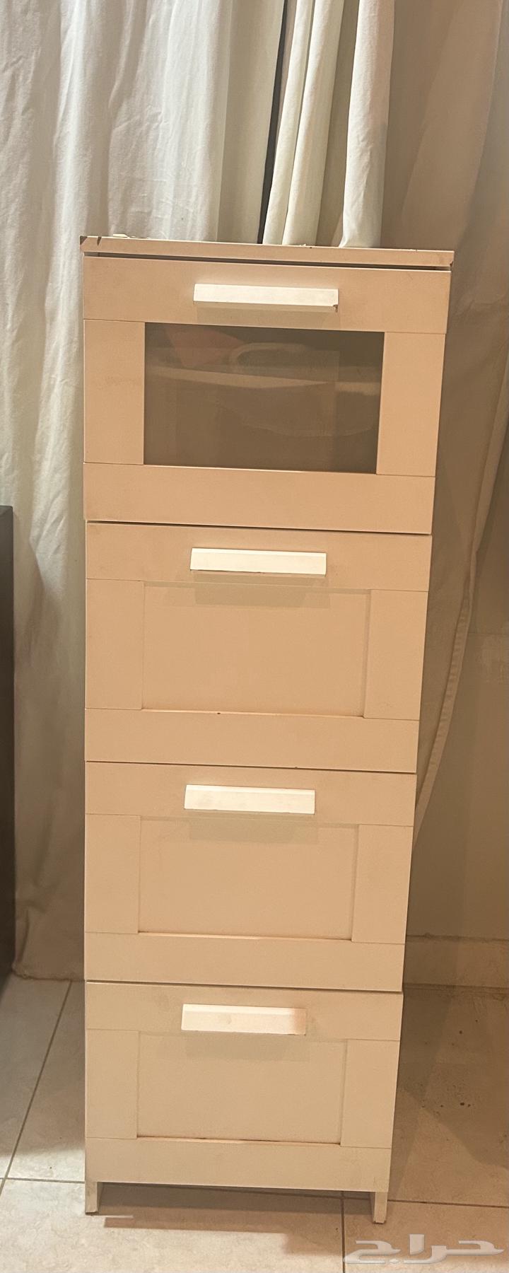 سرير 200 180 مستعملة وشوفنيرة صغيره وكبيره64502295985281111