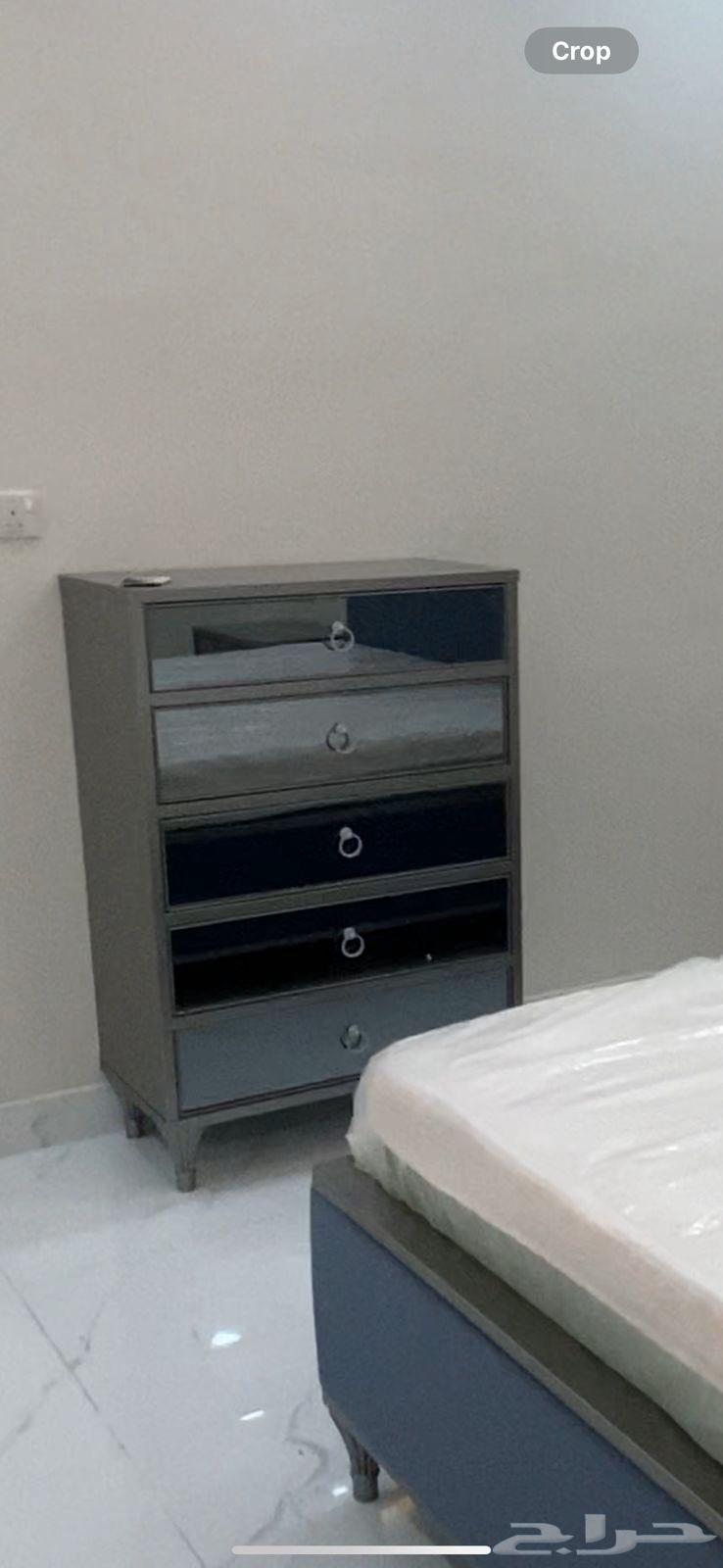 7-piece bedroom set, dressing mirror, bed mattress64500616281859112