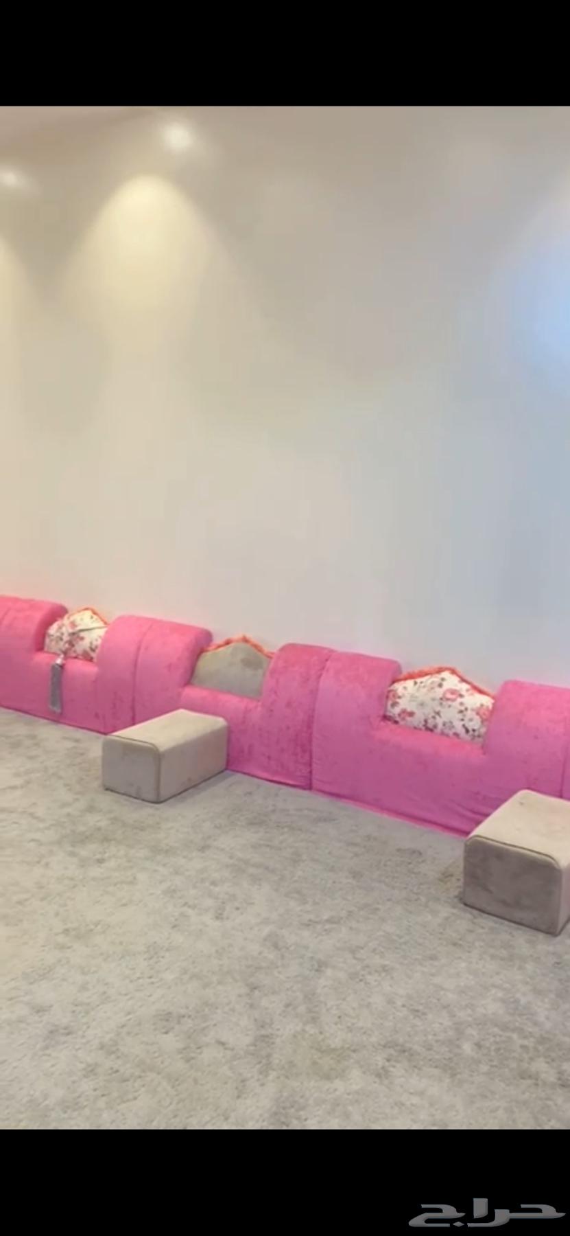 مساند نظيفه17متر غرفه 6في4 تفصيل300 البيع 500 عنيزة64497689576963110