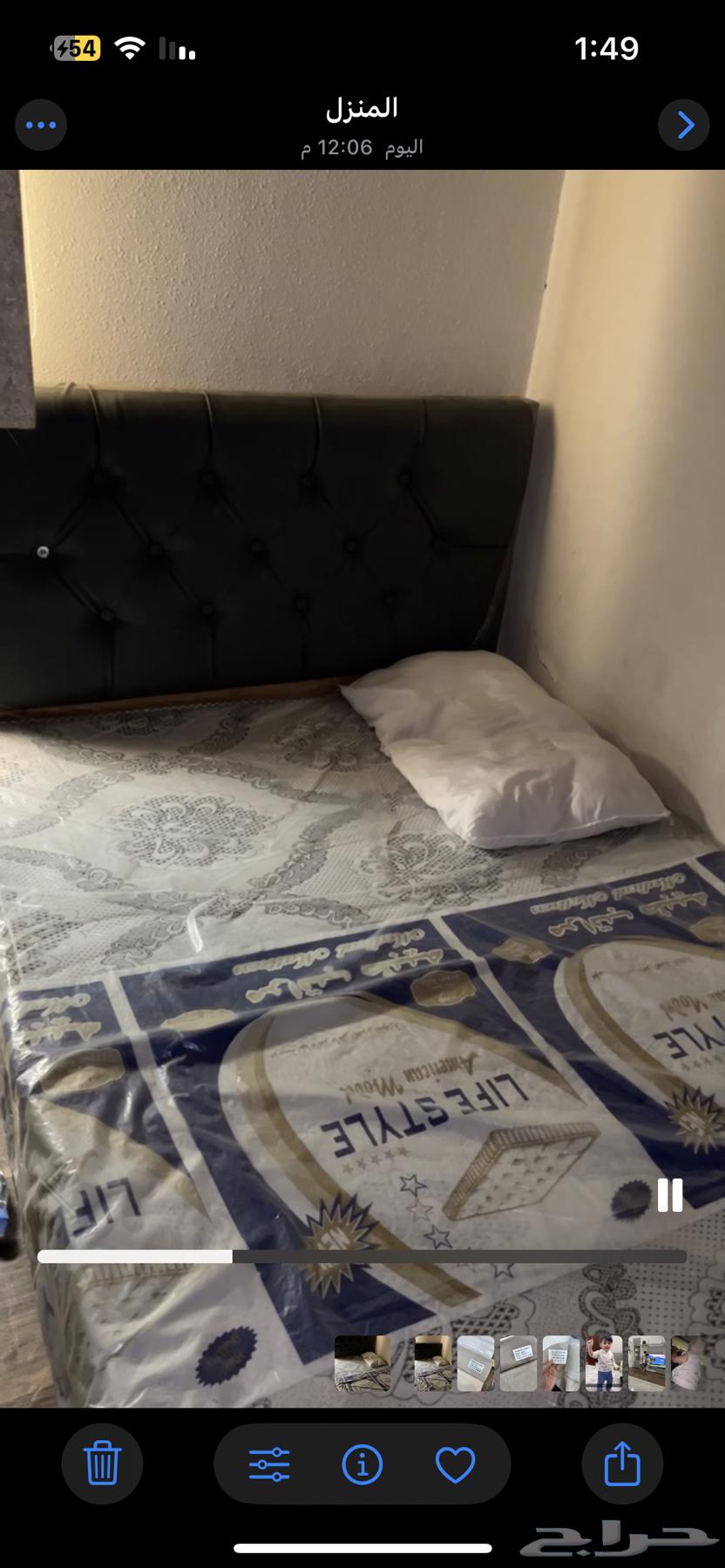 2 double bed, almost new. Clean. For 800 riyals with mattress64498020762243110