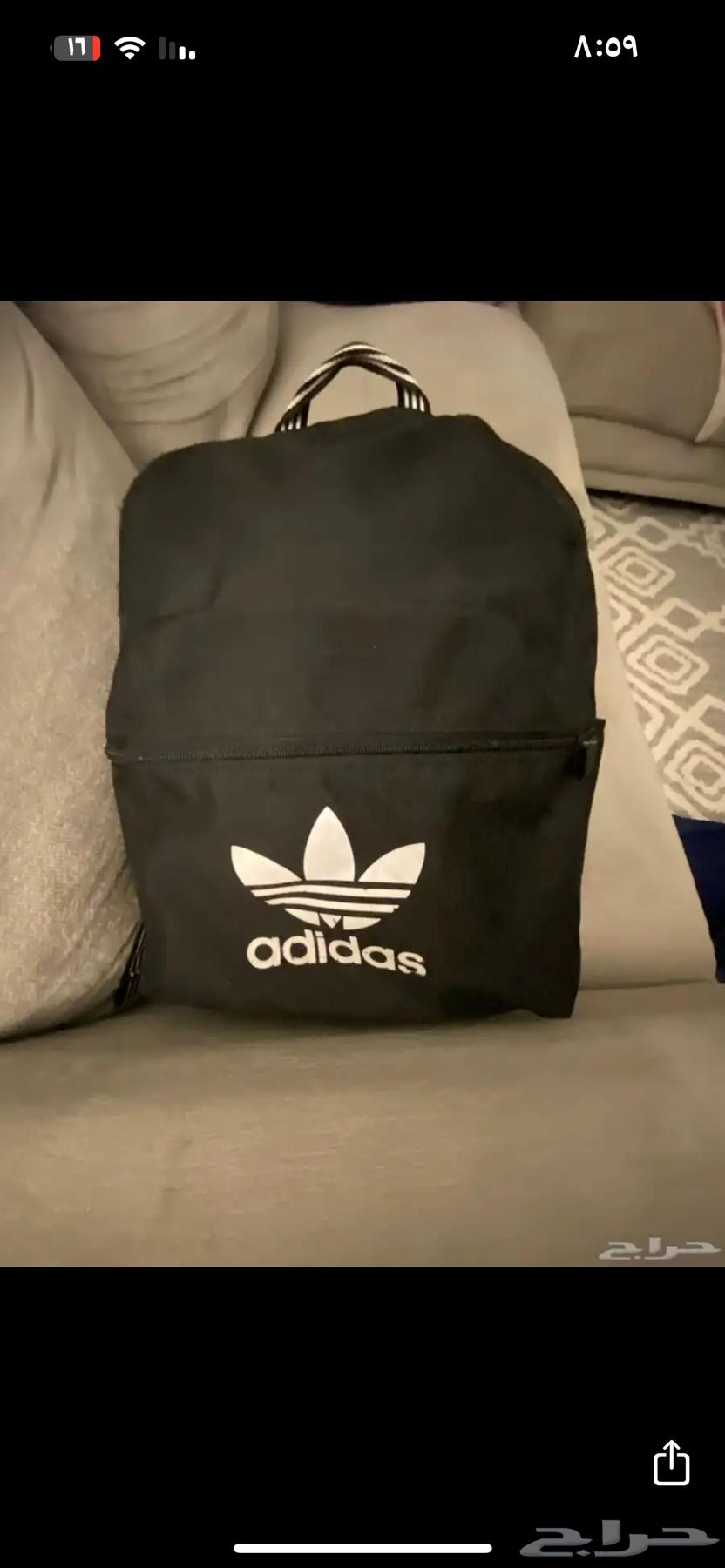 شنطة اديداس مستخدمة نضيفة جدا64501539440258112