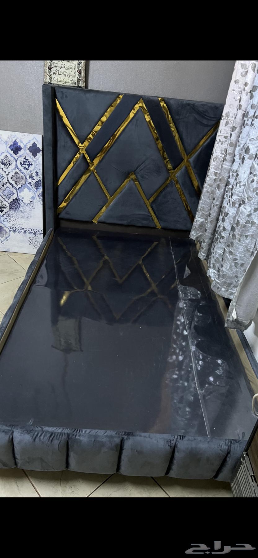 اثنين سرير نفر ونص جديد لم يستعمل سبب البيع صغر المساحة64498910000385110