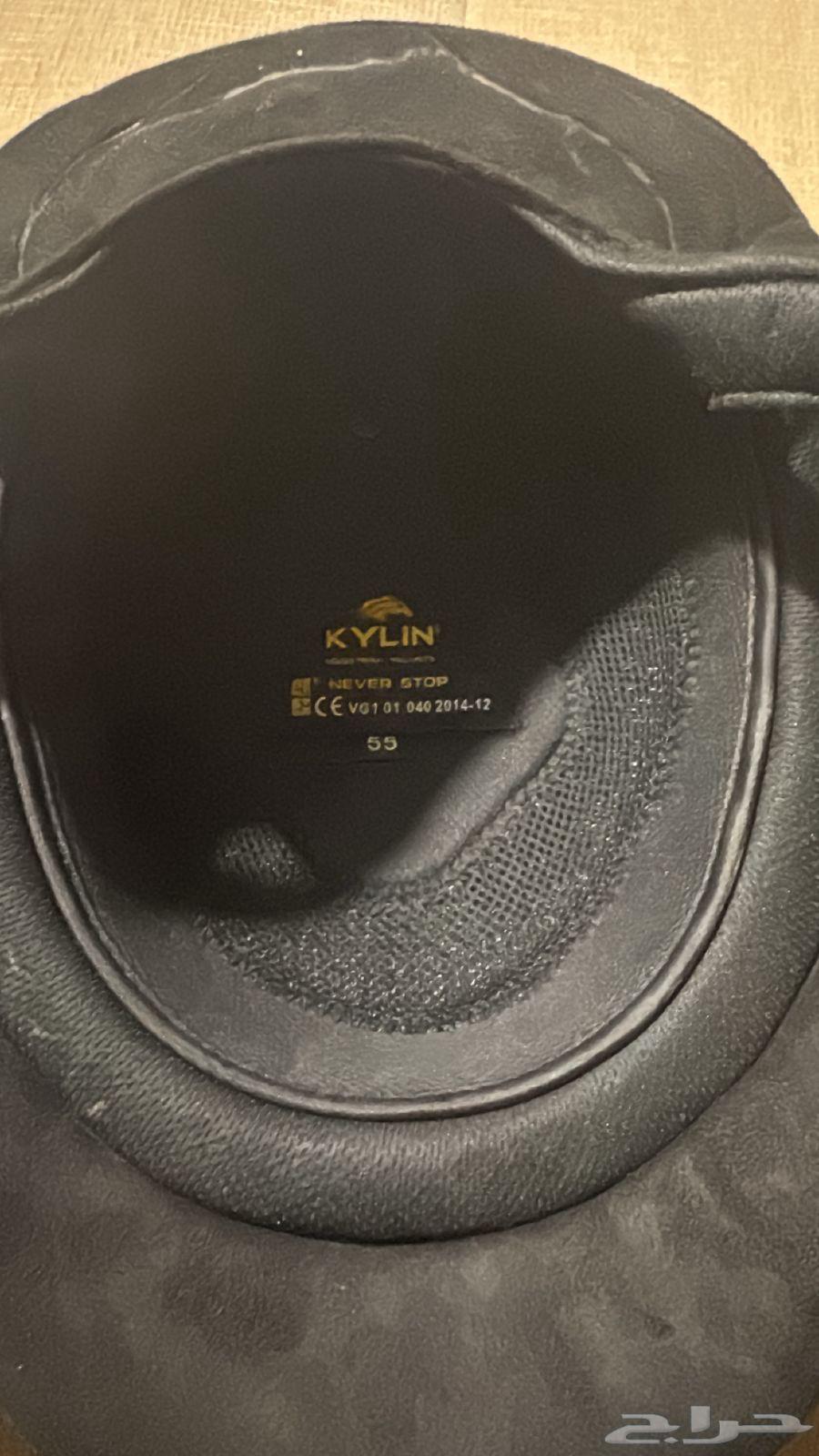 خوذة الفروسيه مع البوت64500783651331113