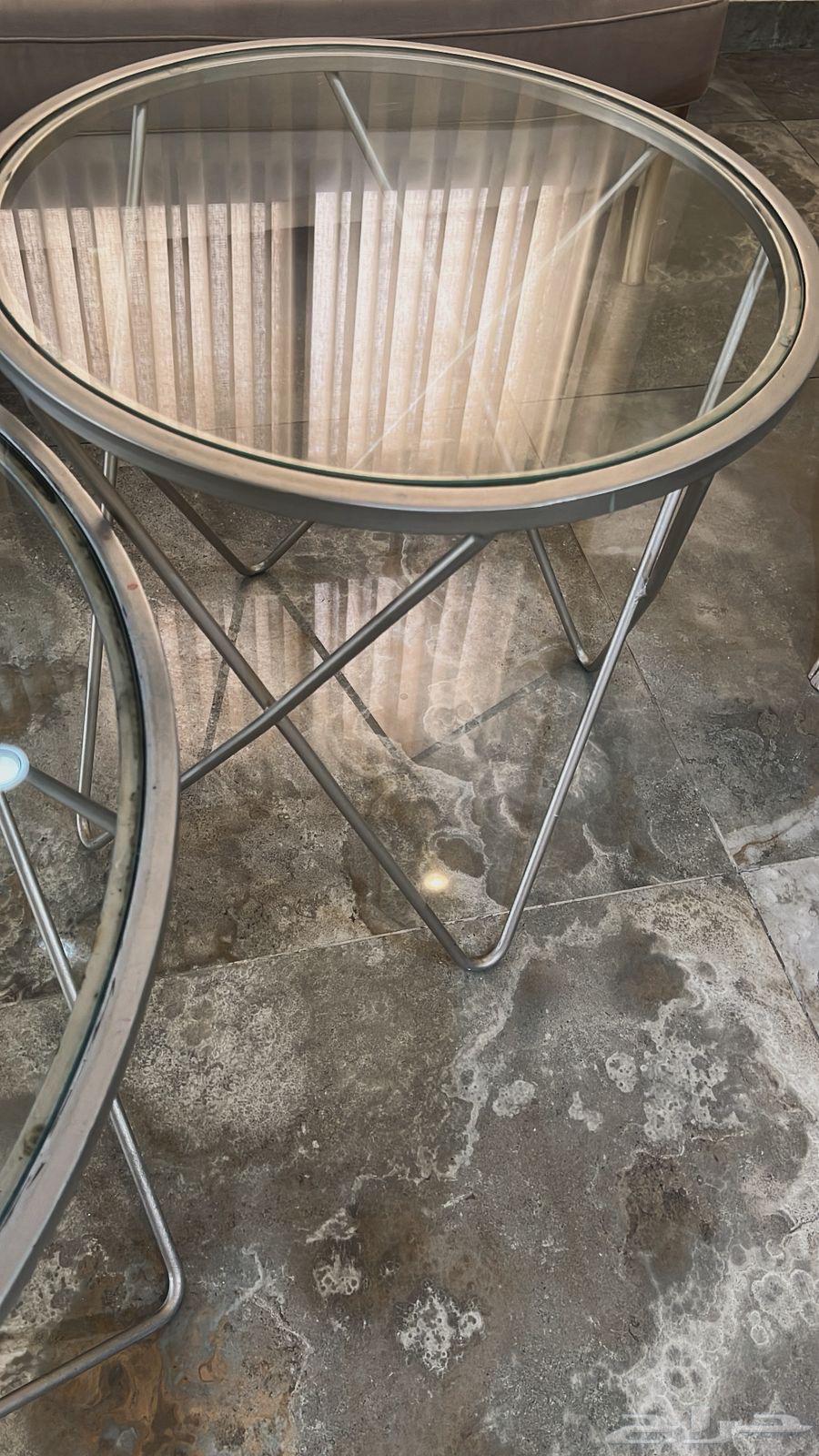 Selling tables64500284671747112