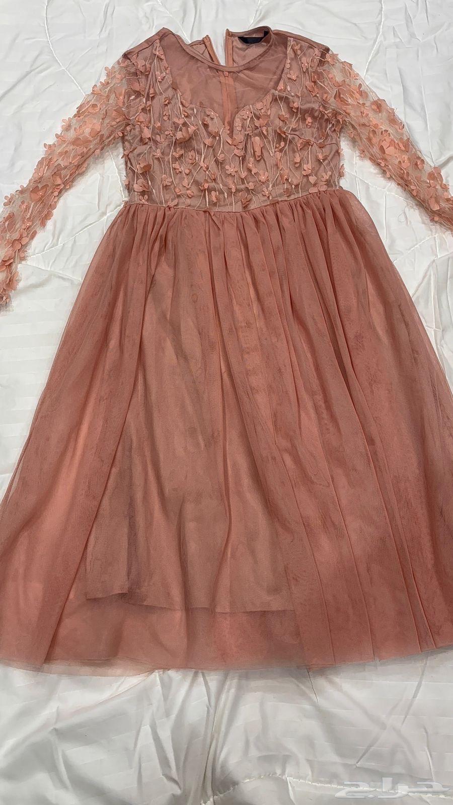 فساتين للبيع شبه جديده64501890057859112