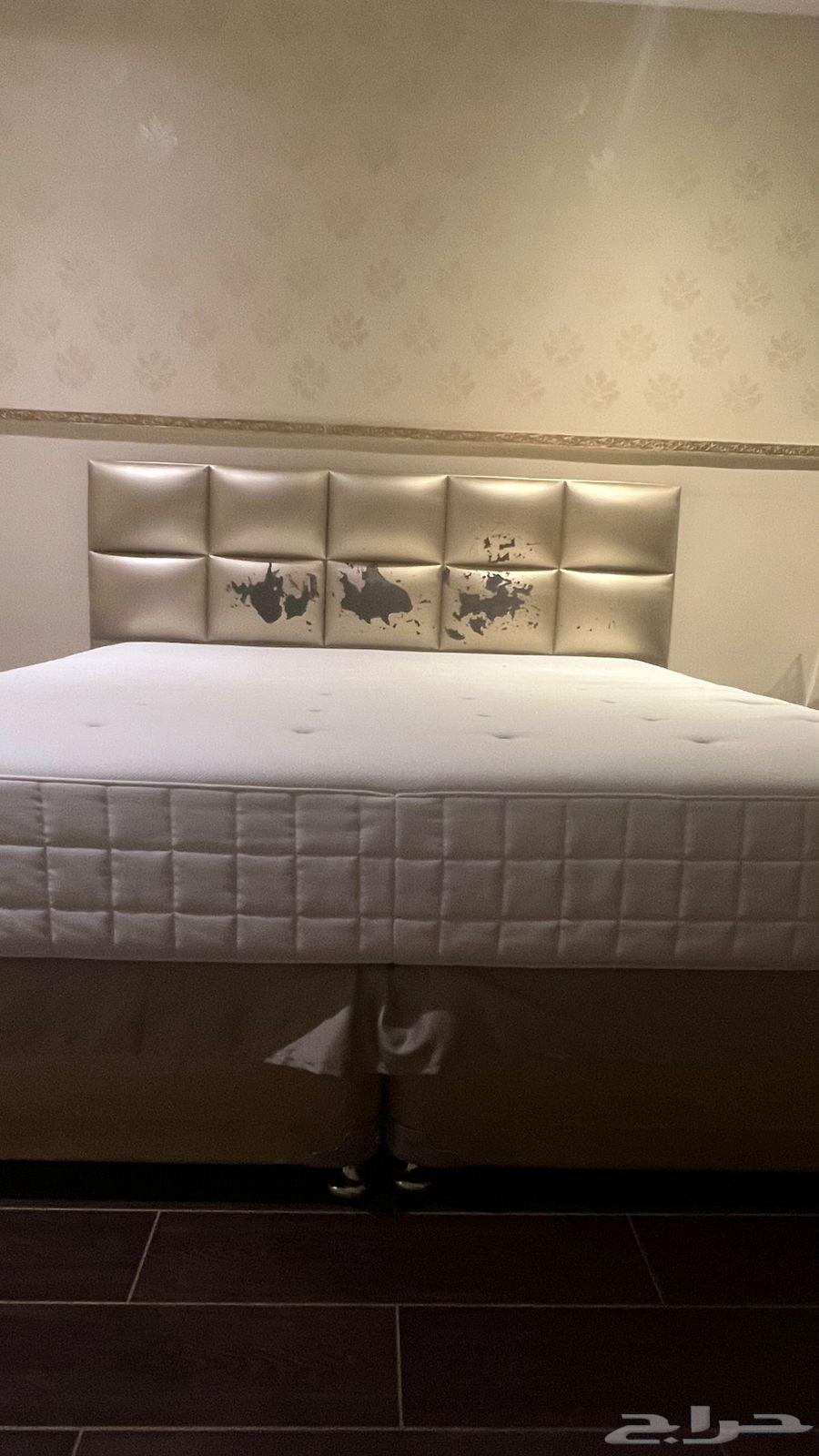 Bed with mattress for sale, size 200 20064502060091907111