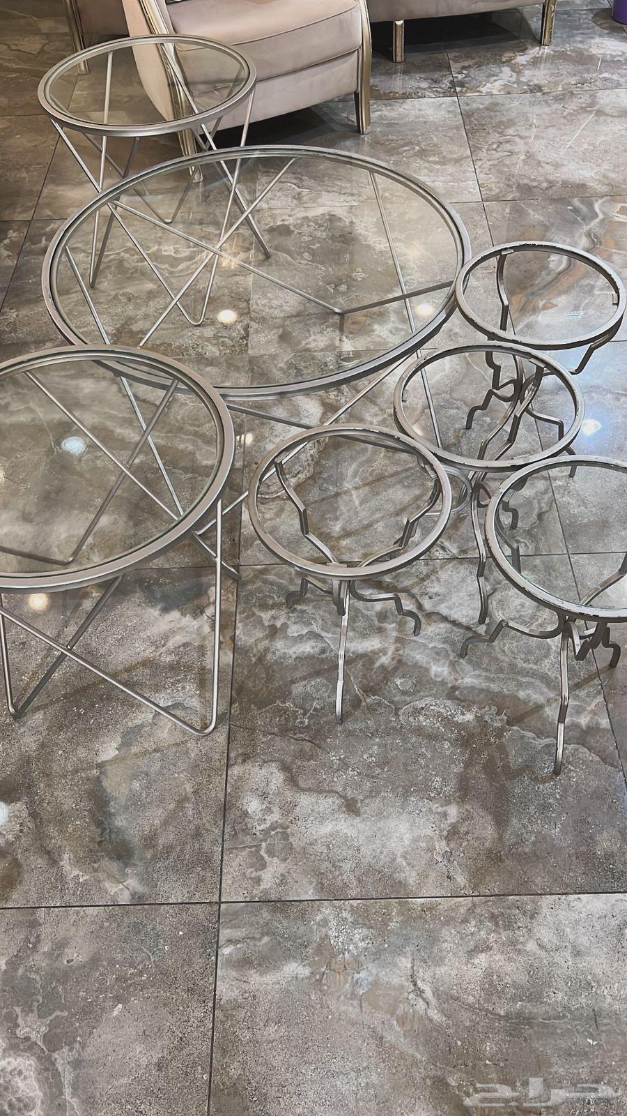 Selling tables64500284671747111