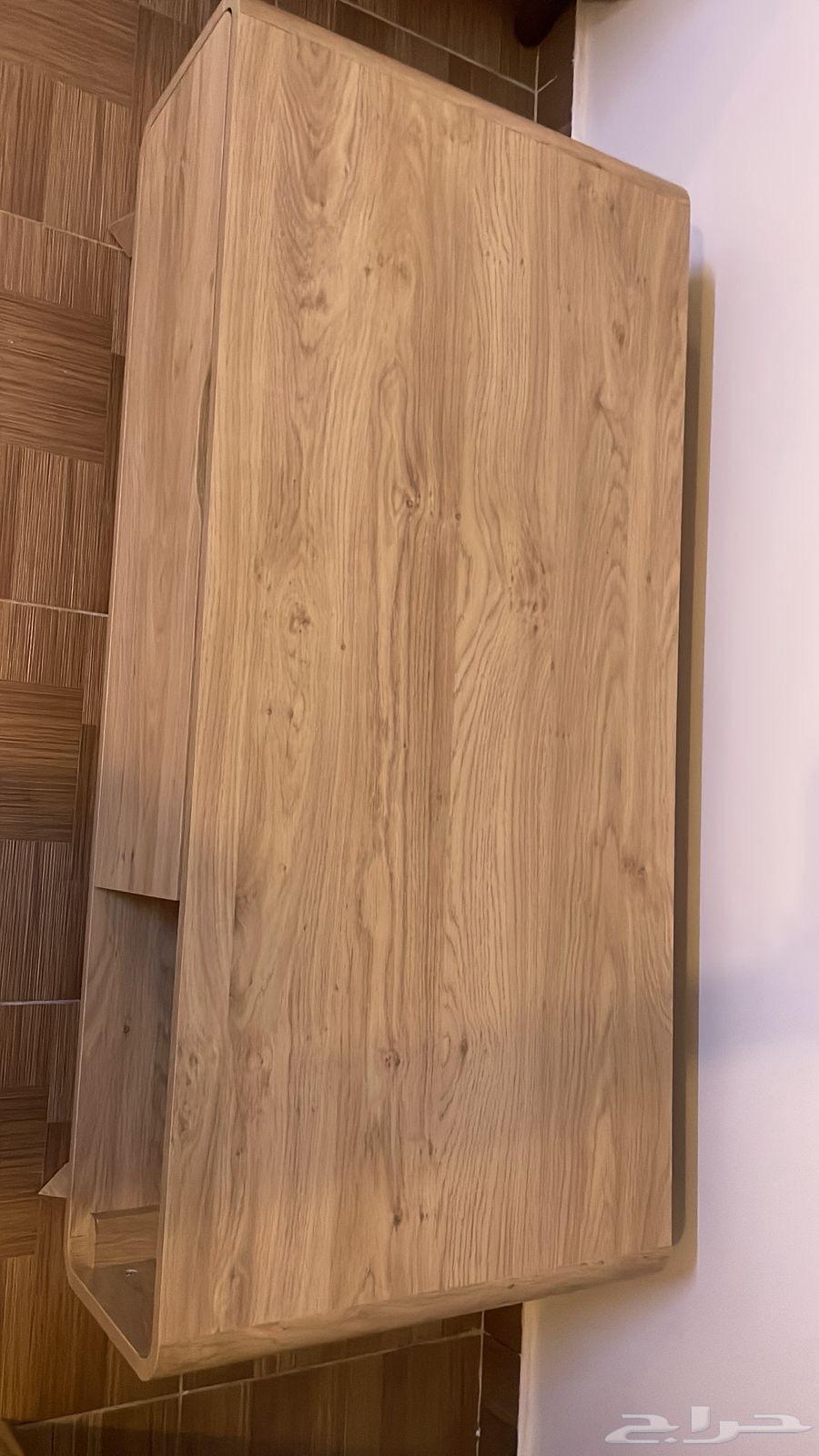 طاوله جديدة على الشرط64497689536131111