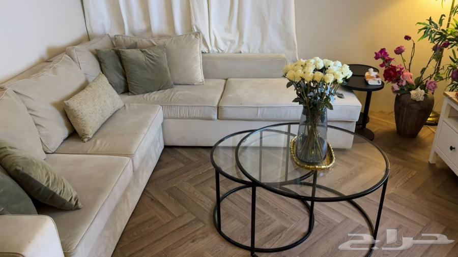 L-shaped sofa and luxury dining table64502817382659111