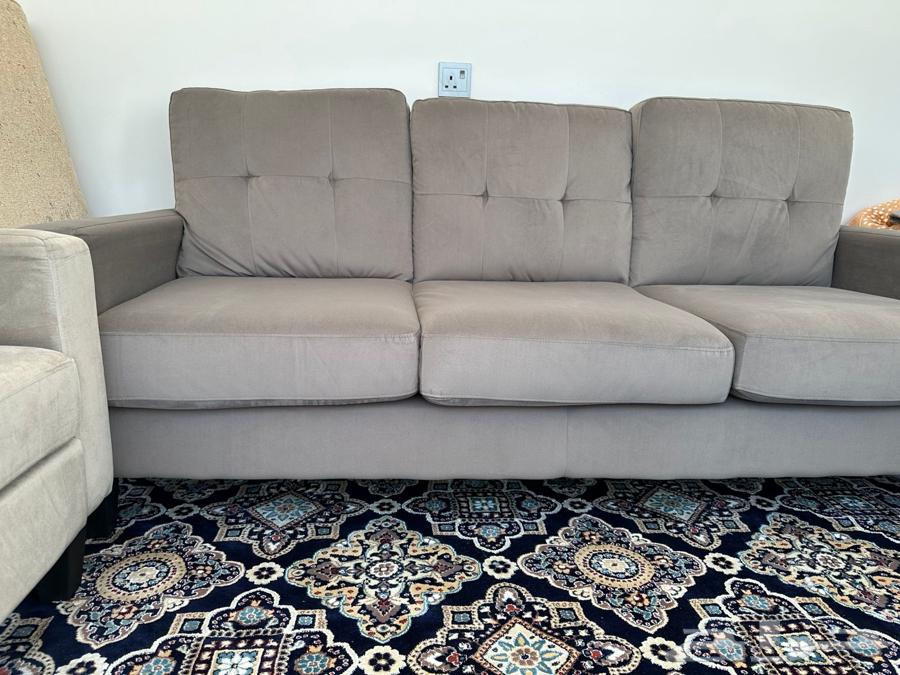 New unused sofa couch64501354185219113