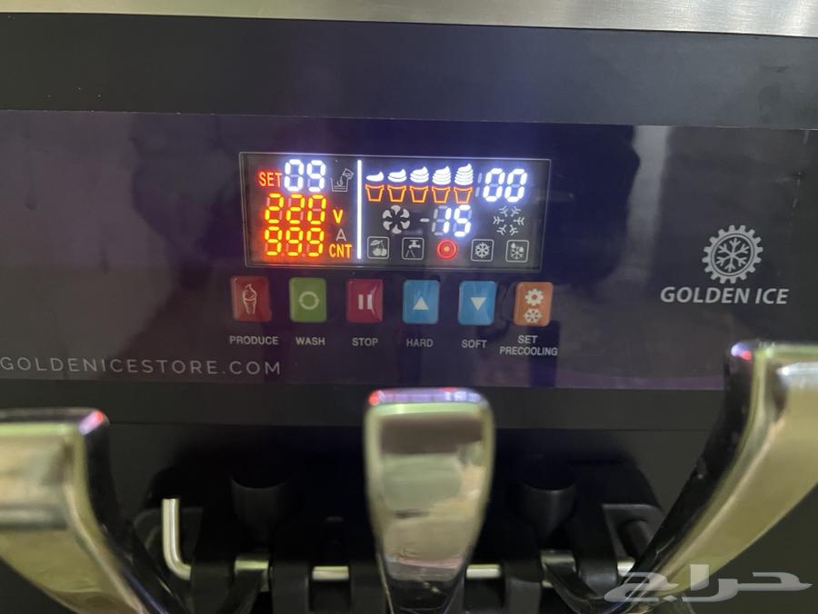 مكينة ايسكريم شبه جديدة للبيع64502680072579112