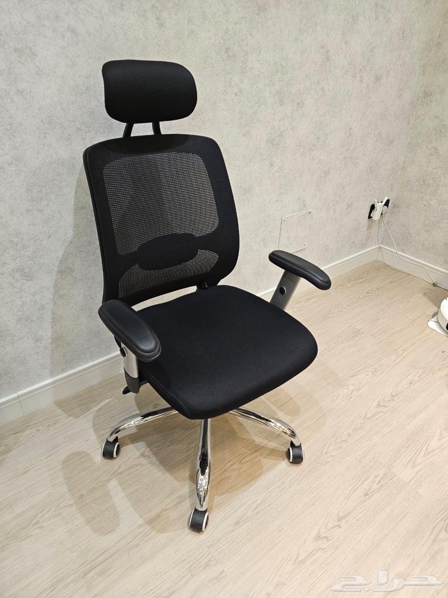 كراسي سوداء ذات جودة عالية64498326528001110