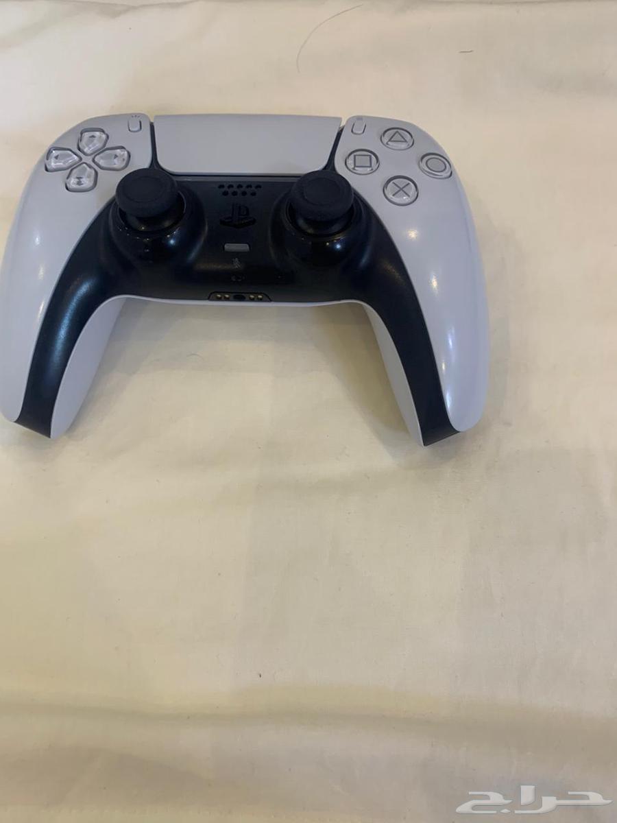 PlayStation 5 controller64499297741441110