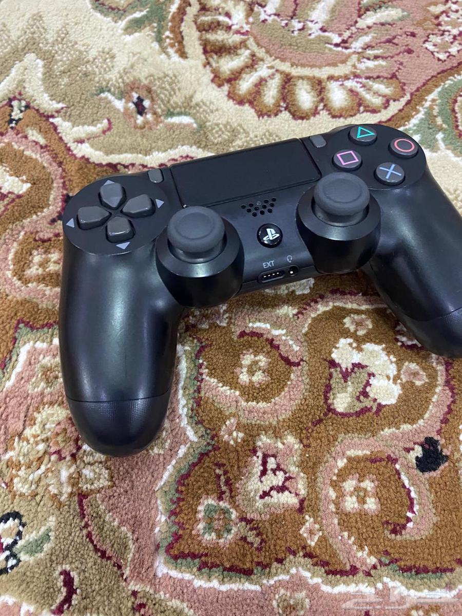 سوني فور نظيف جدا ما نفك64499856152834111