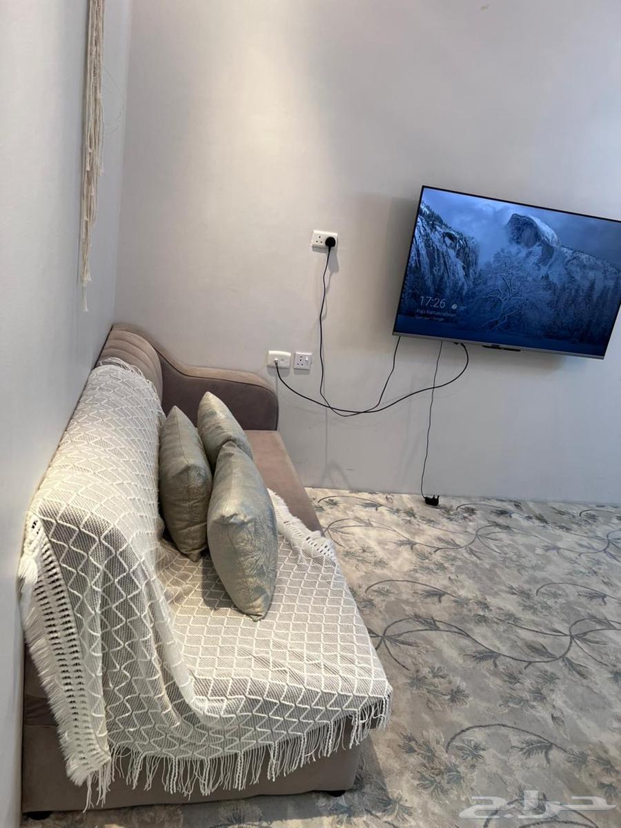 كنب بحاله شبه جديد. 4 4 مع موكيت64502323141763114