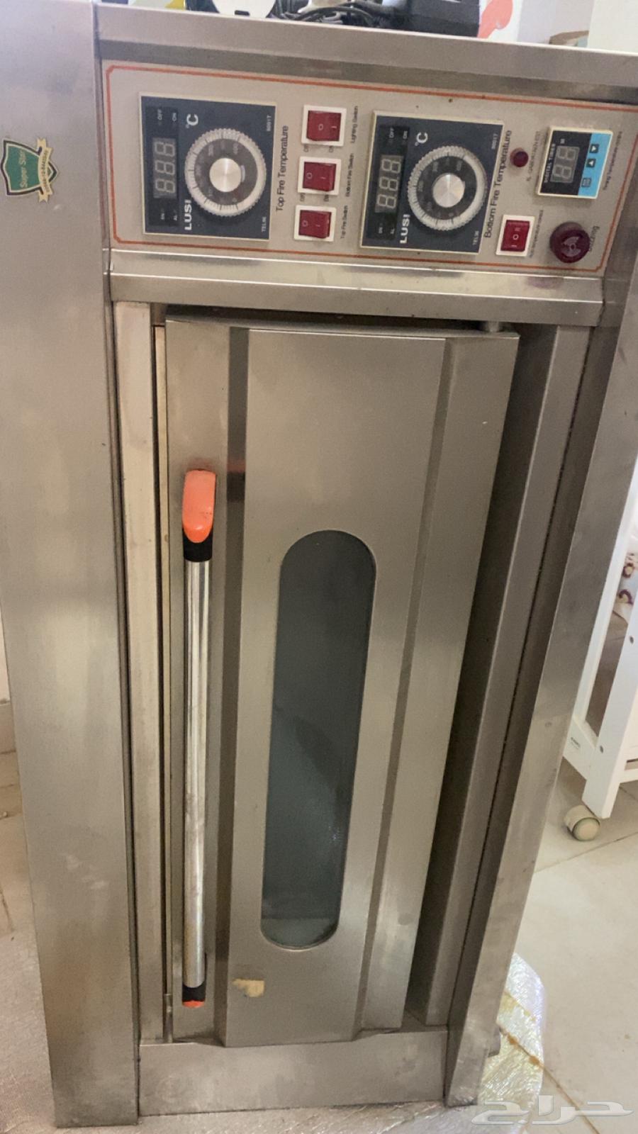 Oven for pies, kunafa, and pizza64504365796738111