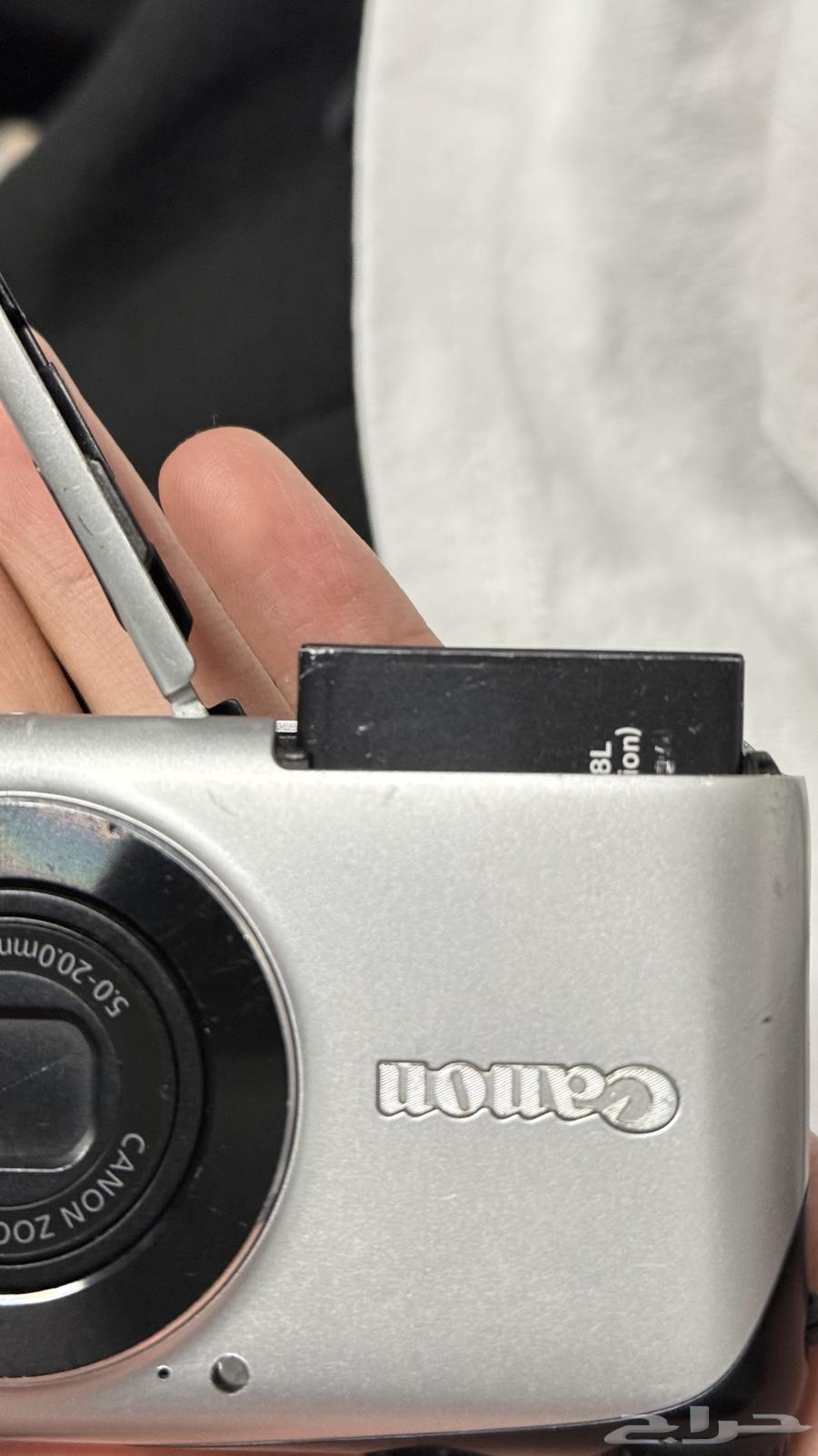 Digital camera and analog camera (film camera)64487401591427112