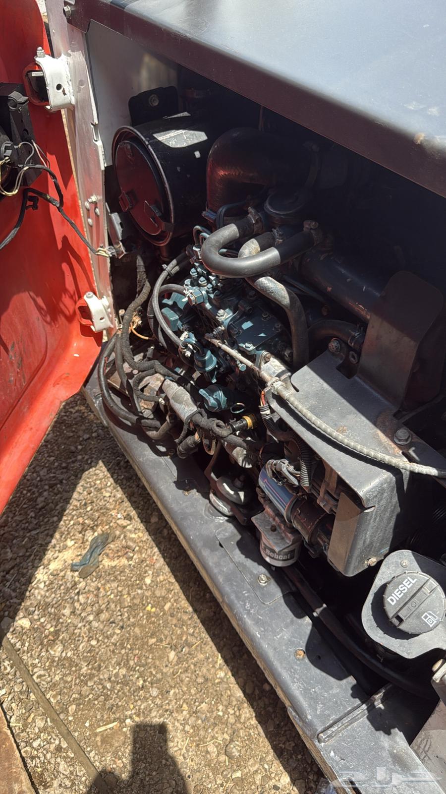 Tractor with Bobcat and scraper for sale64508677512323114