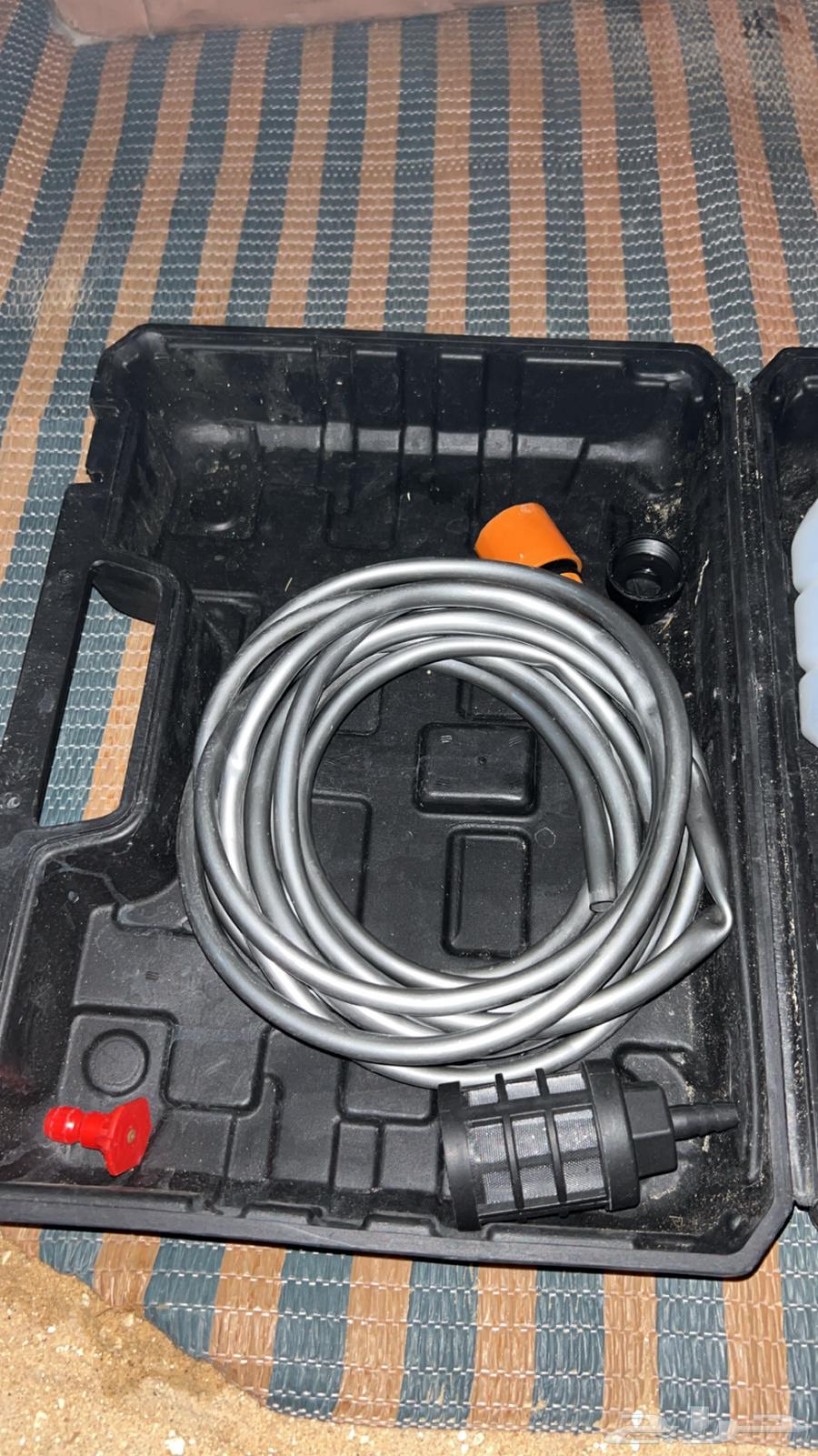 مسدس ماء معه بطريه64509335737601110