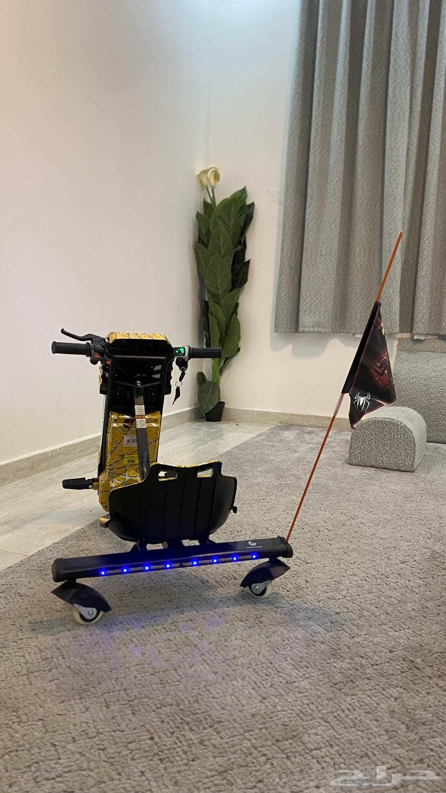 New scooter, used for one day, with all its accessories, for sale64507991562114112