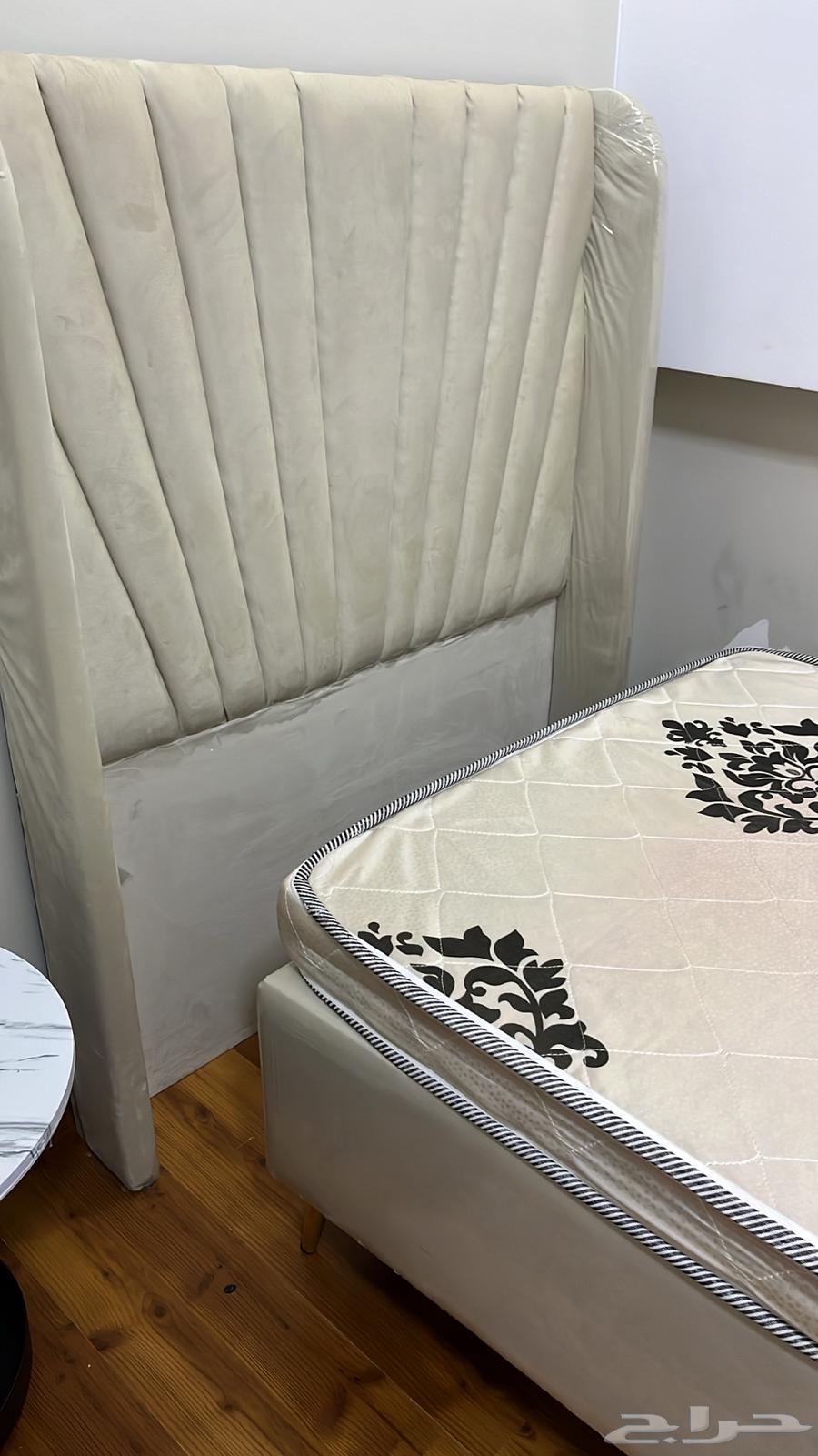 سريرين نفر استخدام سنه نظيف ومغلف للان64508971580674112