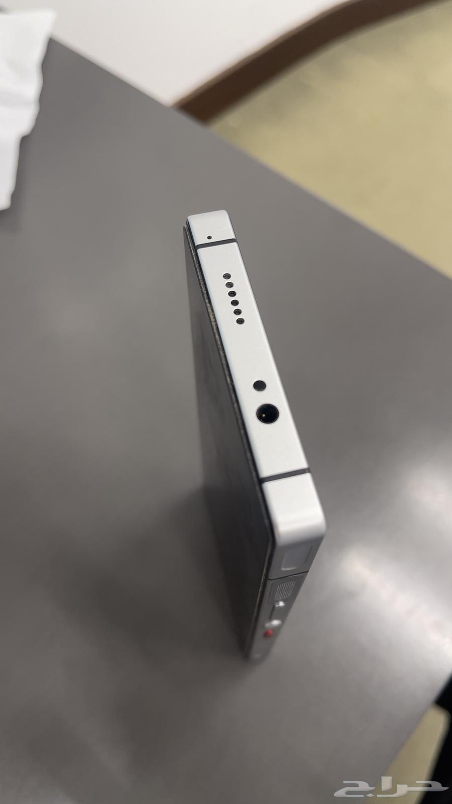 مطلوب ريد ماجيك 9 مقابل ريد ماجيك 1064495858054402112