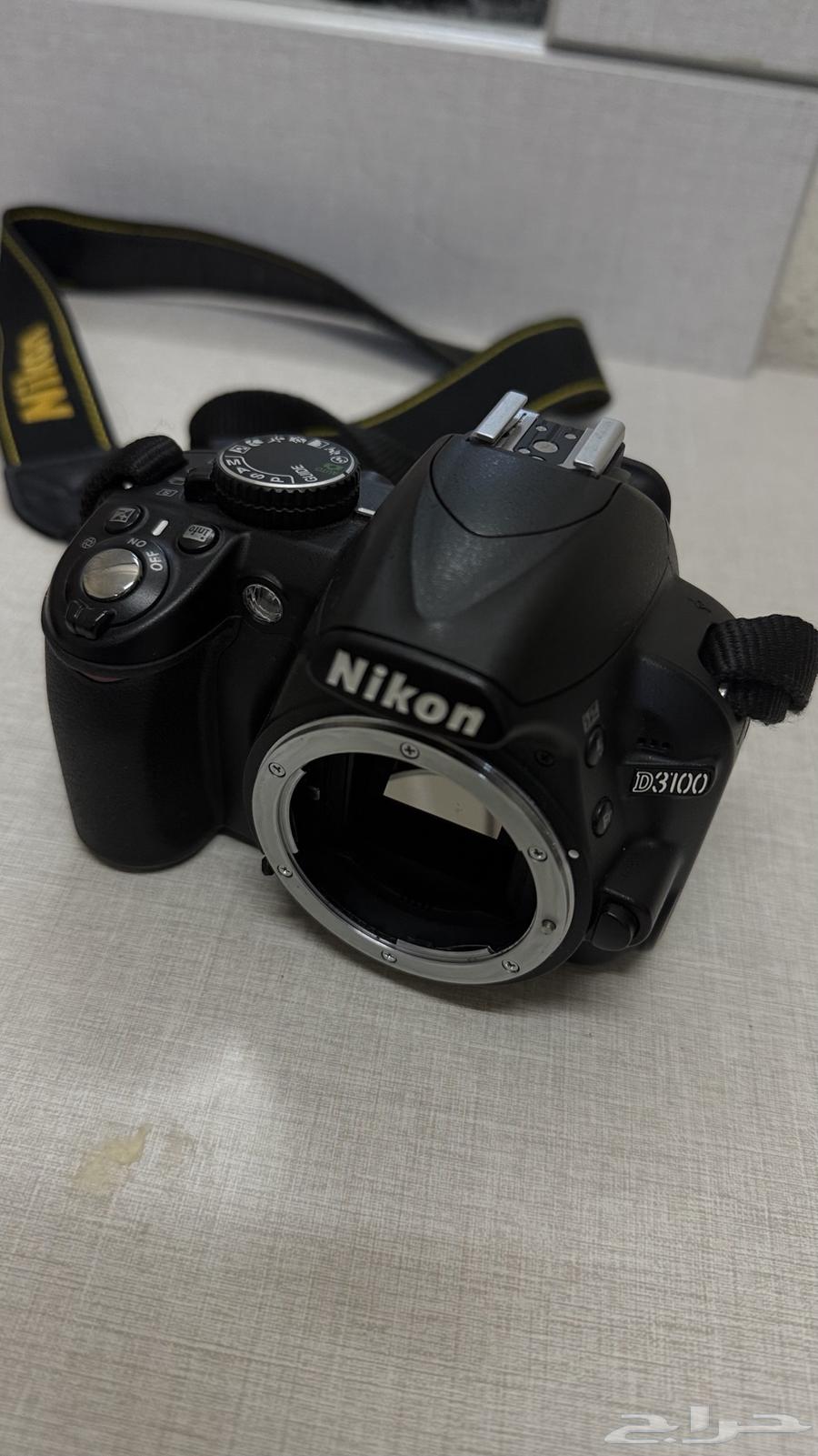 كاميرا نيكون D3100 وملحقاتها64503349652355110