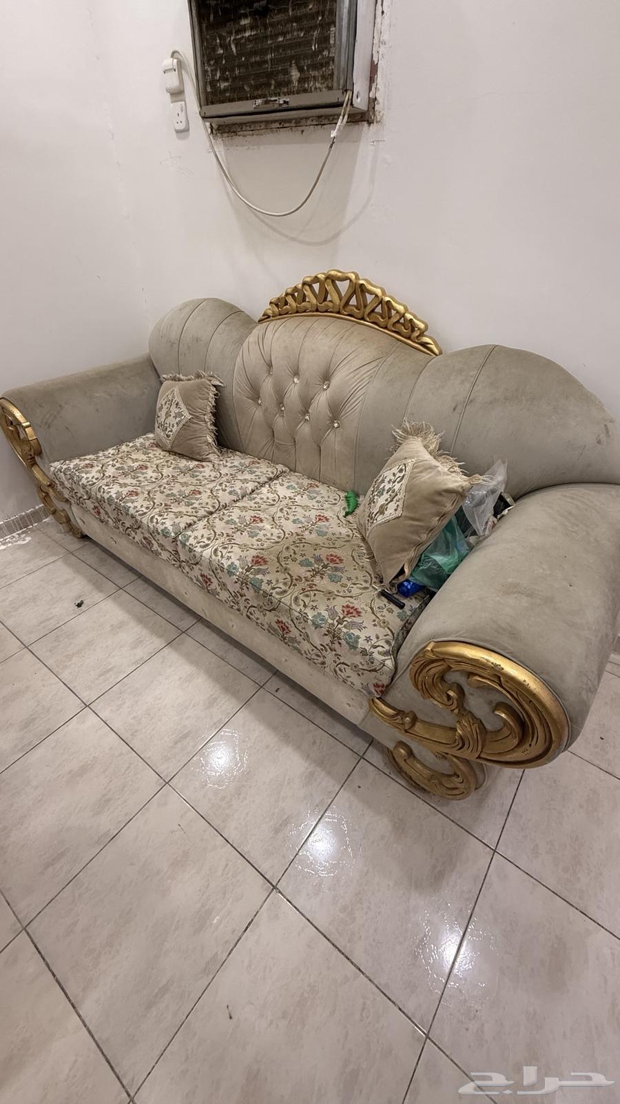 اتنين كنب وكرسي للبيع64503145260290111