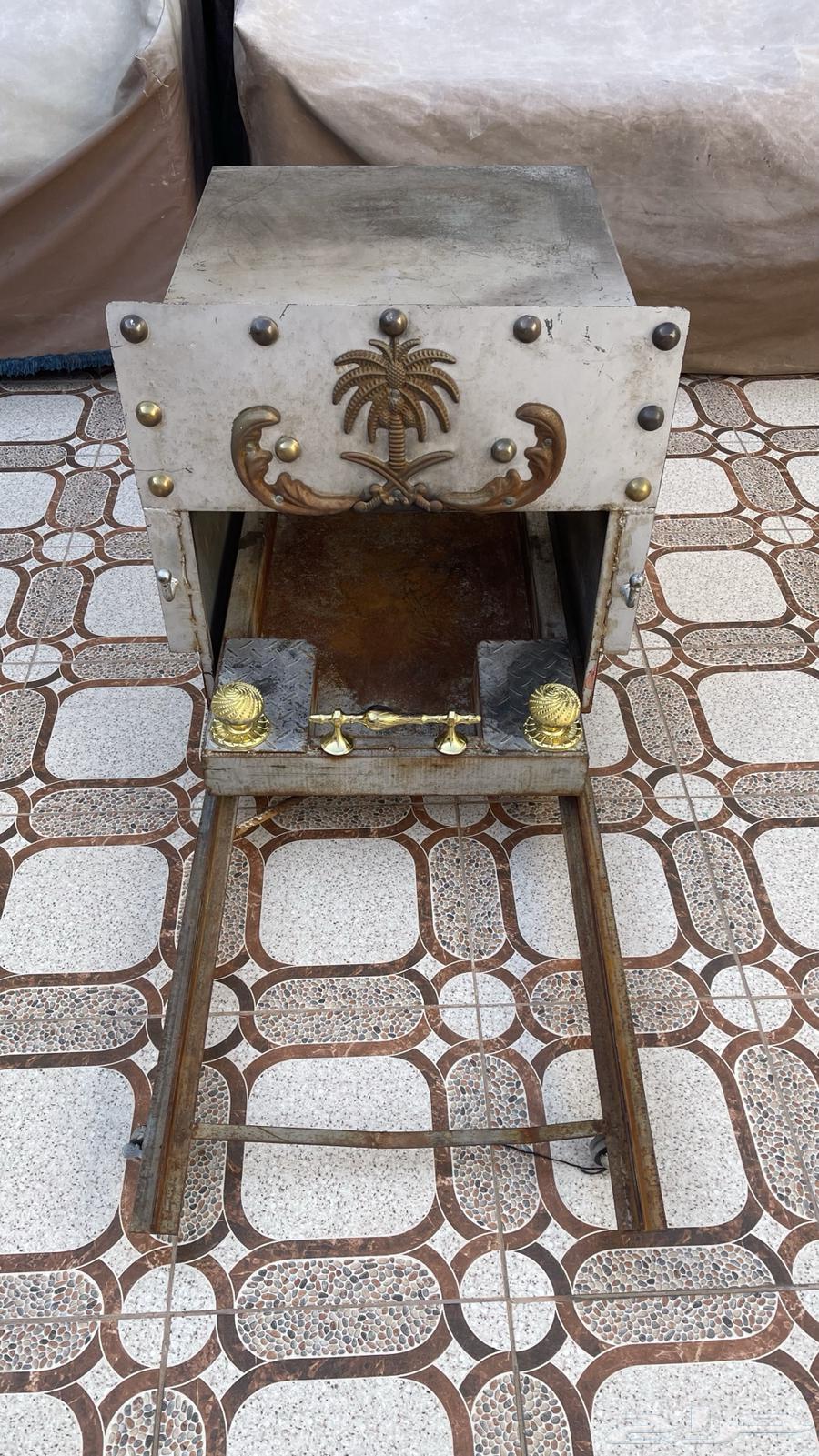 Fully mobile external similar Wajar64506830595458112