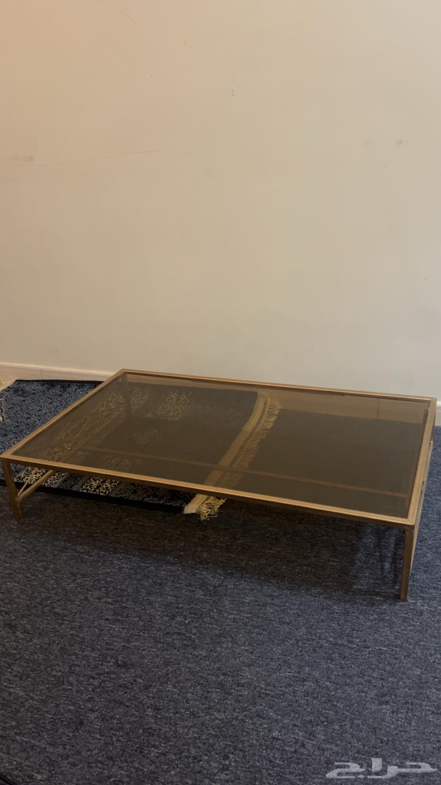 طاوله للبيع64508369129347110