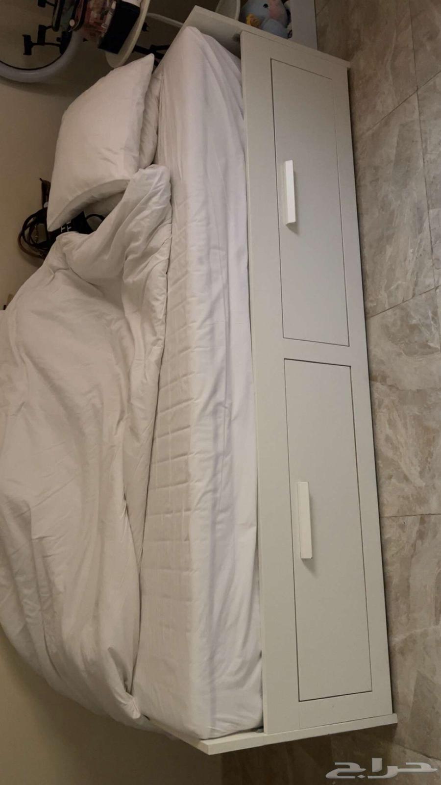 سرير إيكيا مع دولاب إيكيا64508831350402110