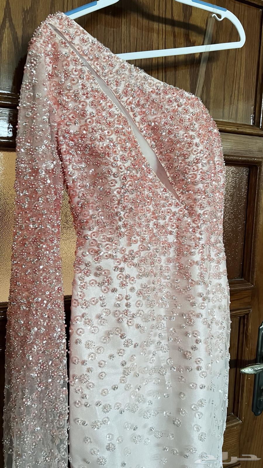 Worn only once, very clean, size s - xs64507768129795110