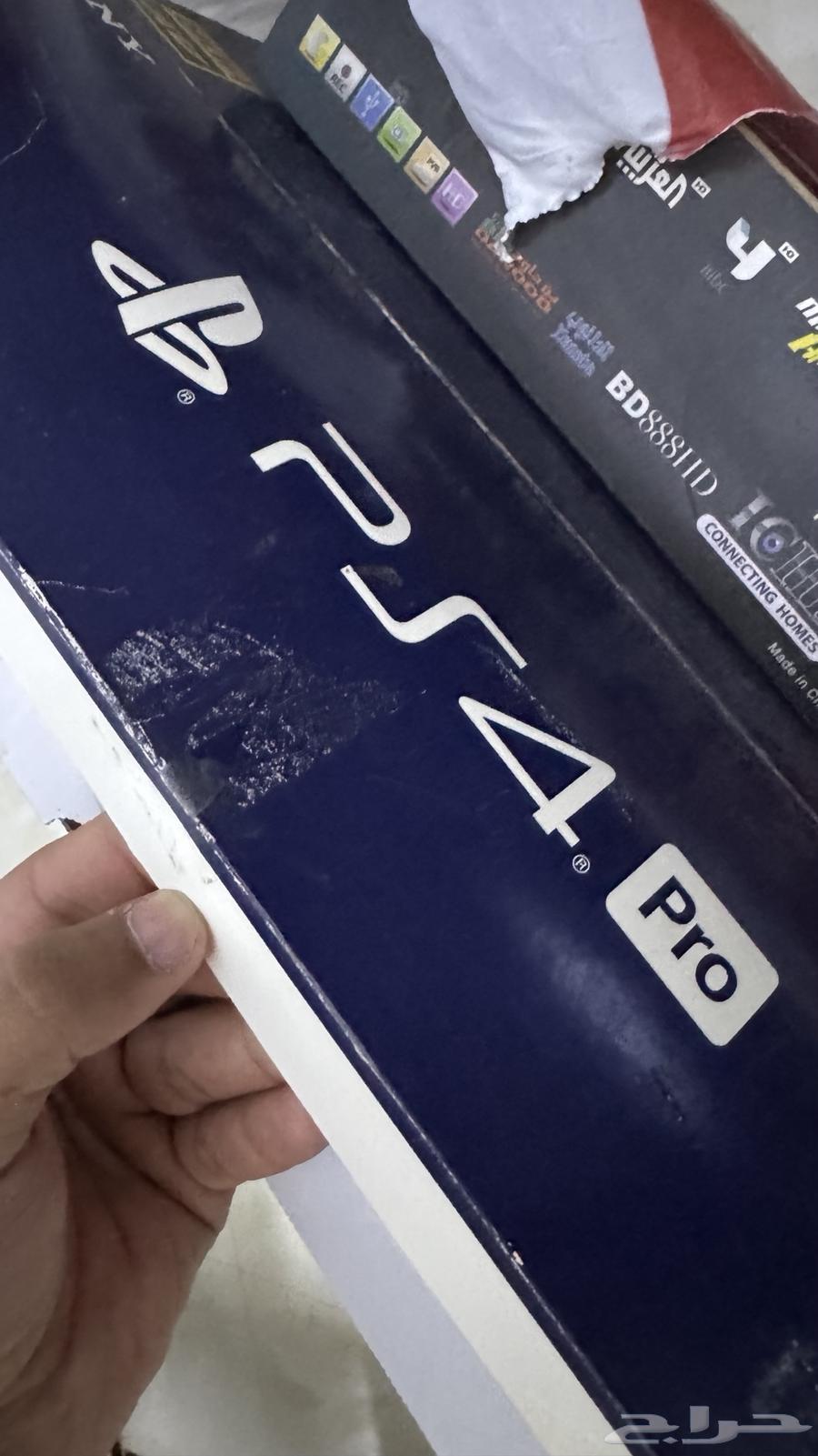 سوني فور برو مع يد سوني اصليه و ثلاث اشرطه موضحه بالصوره64508509062531110