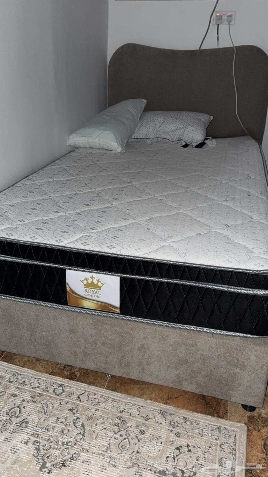 New bed never used, reason for sale is the color is different from what I wanted64503733221505112