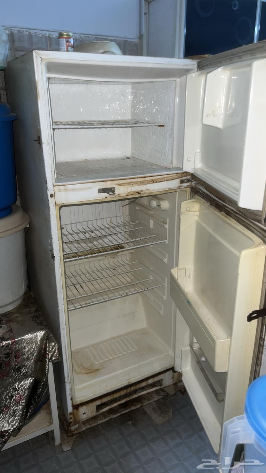 ثلاجه ومايكرويف للبيع64515011168769113