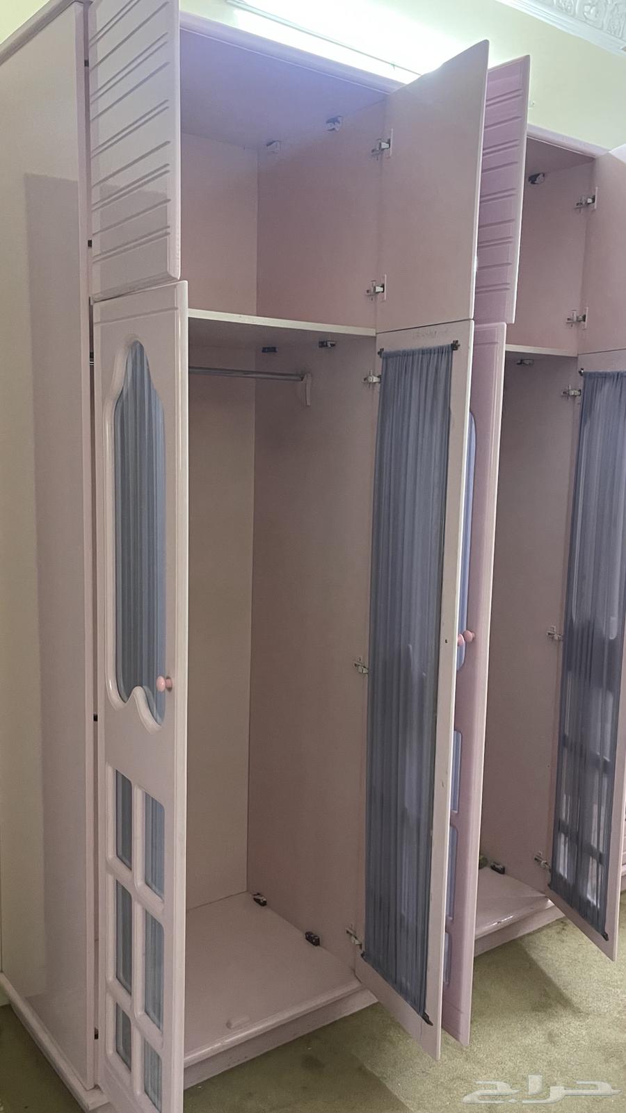 دولاب للبيع64507459433603113