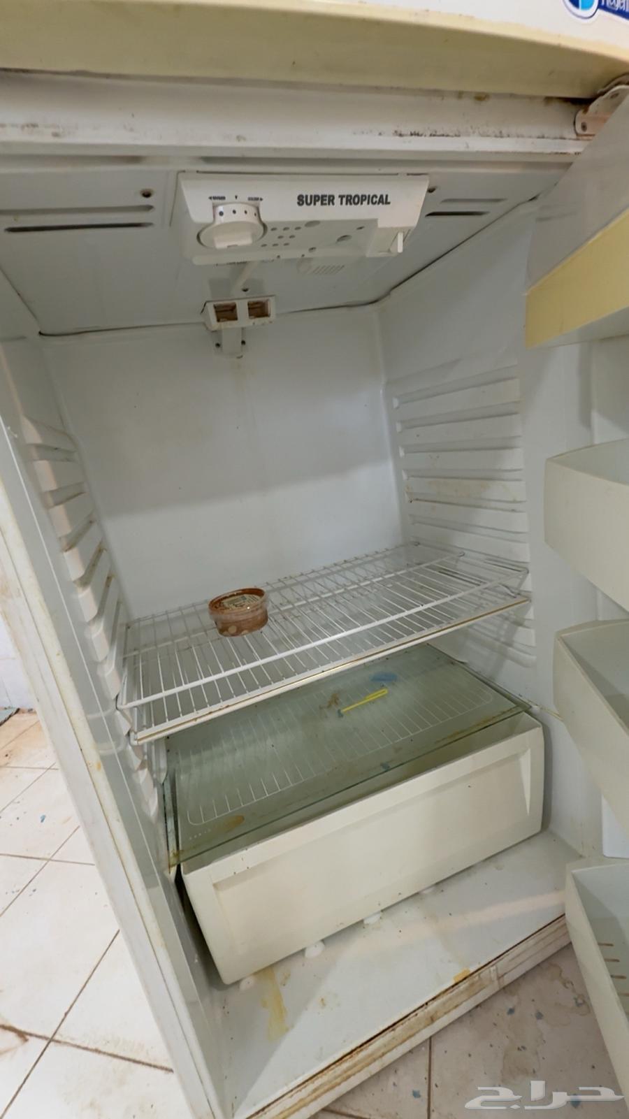 ثلاجة مستعملة للبيع64509984388867114