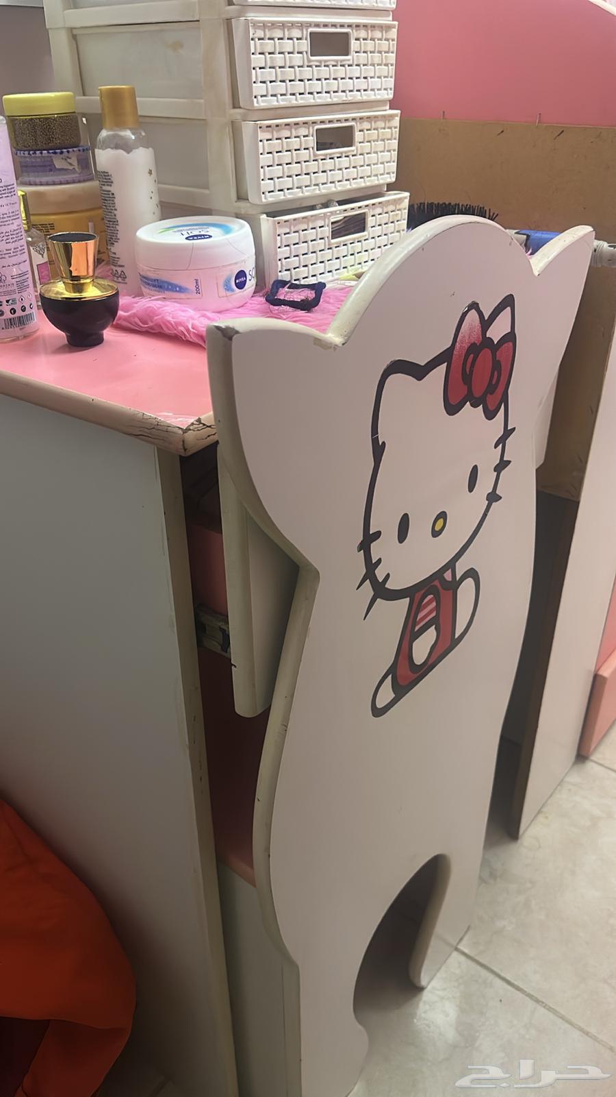 غرفه نوم بناتي مفرده نظيفه بيع مستعجل لاعلى سوم64503199848323114