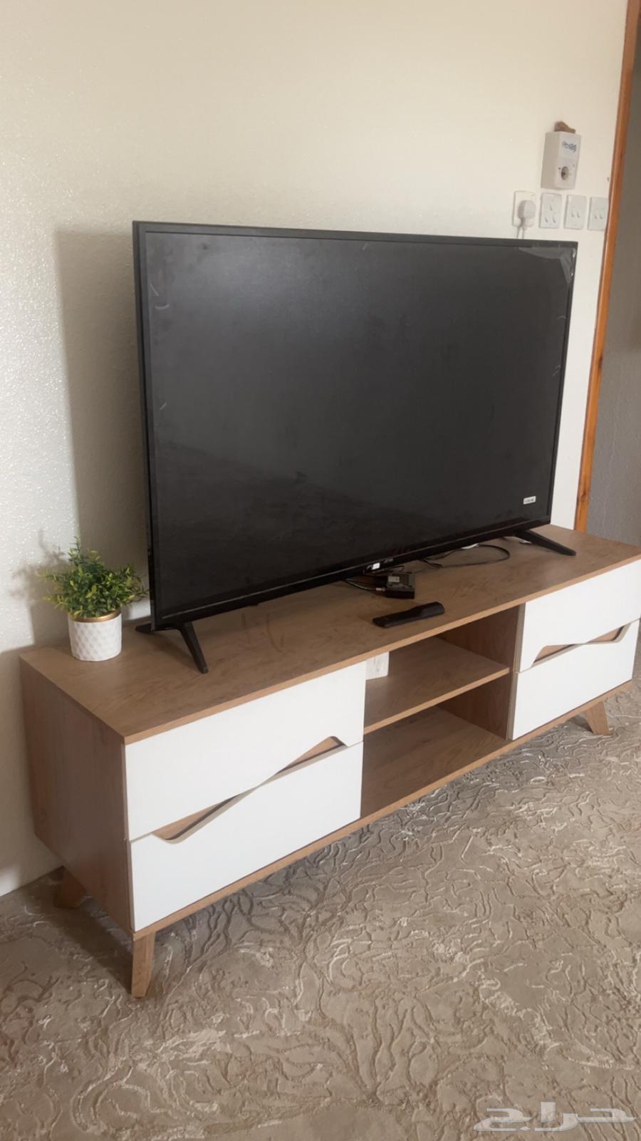 طاوله شاشه 52 بوصه64503118253057110