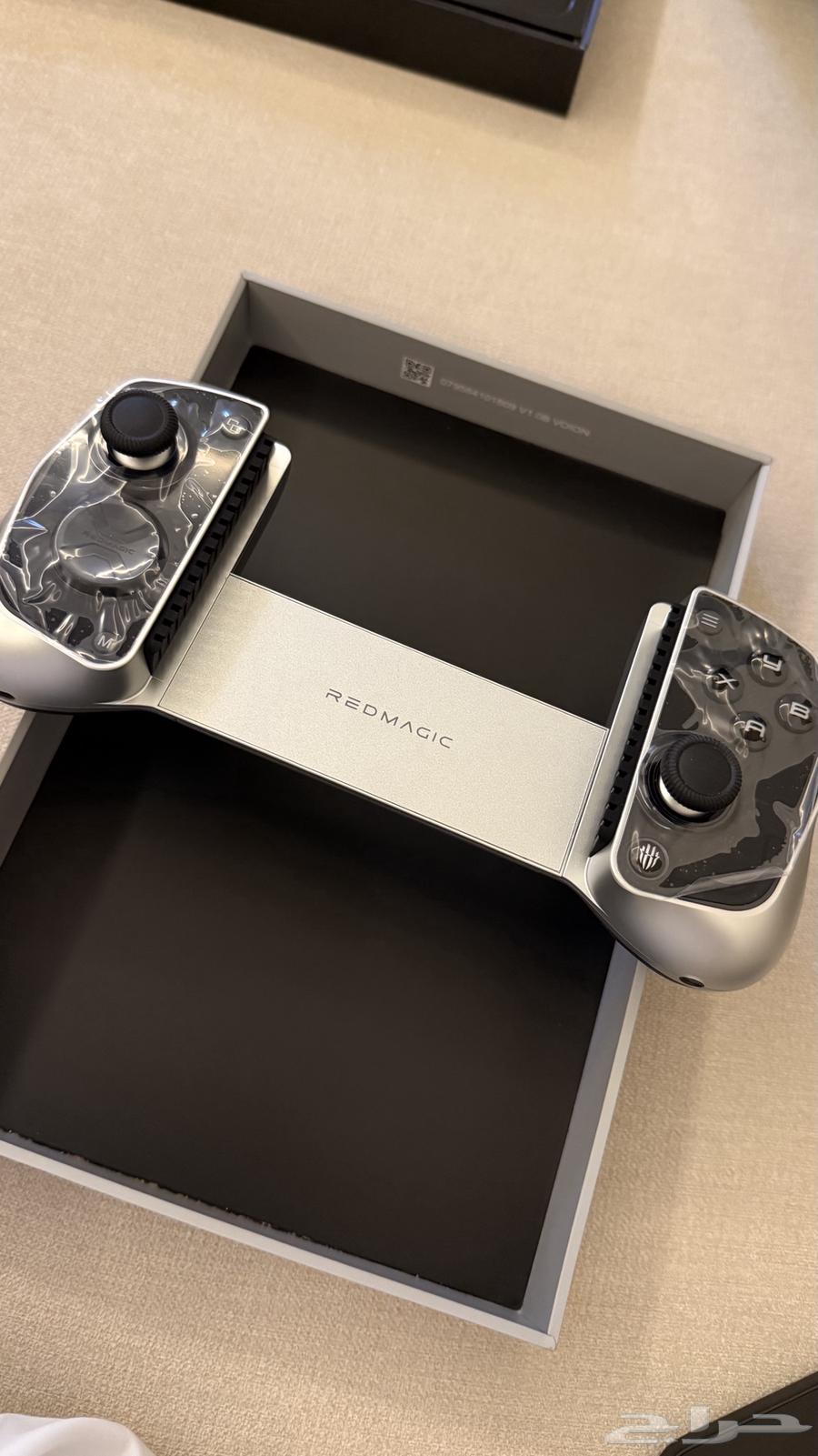 New Red Magic controller64505190015747110