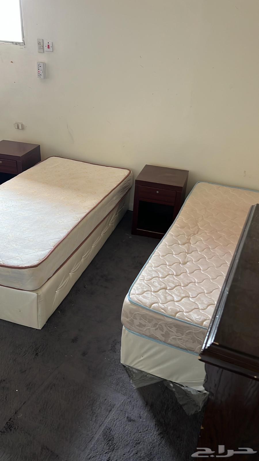 دولاب وسرير عدد 264503953795714111