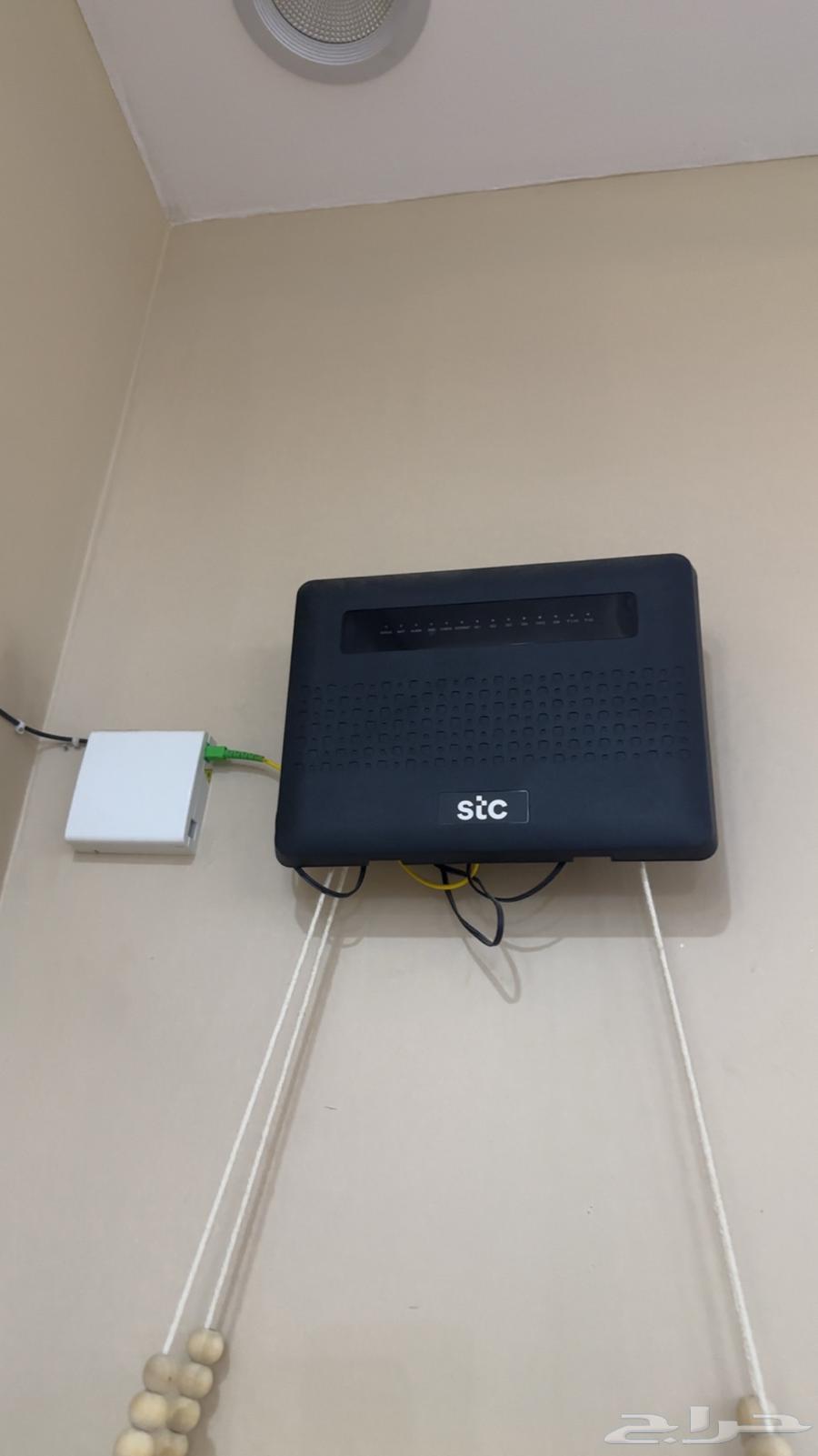 STC Net Router, used for only 3 months, in clean condition64504160122881110