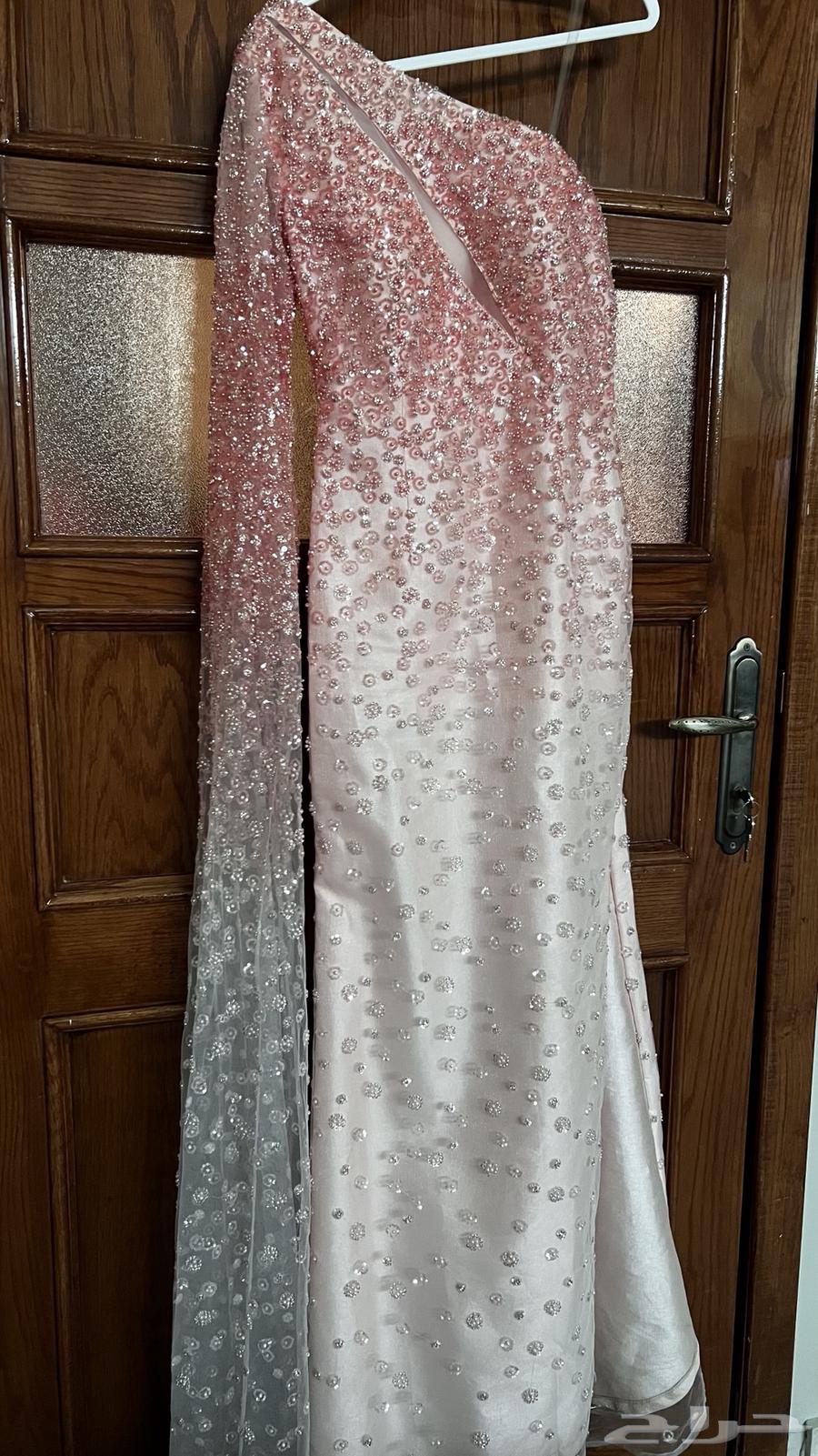 Worn only once, very clean, size s - xs64507768129795112