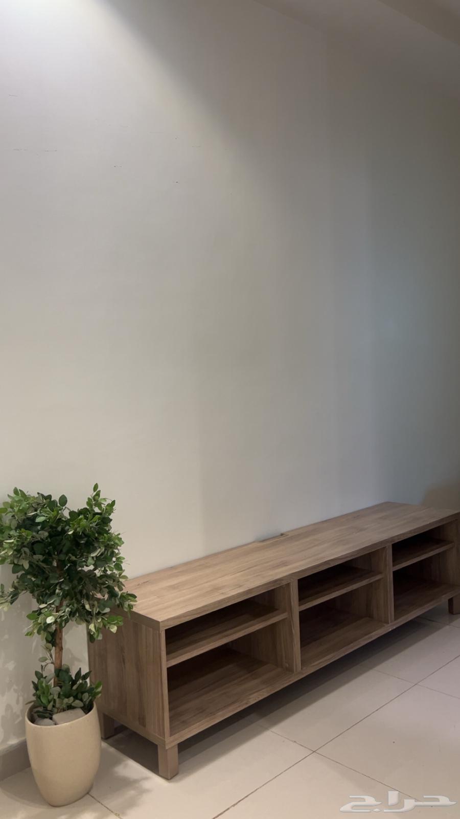 طاوله تلفزيون ايكيا 90ريال64505190089218110