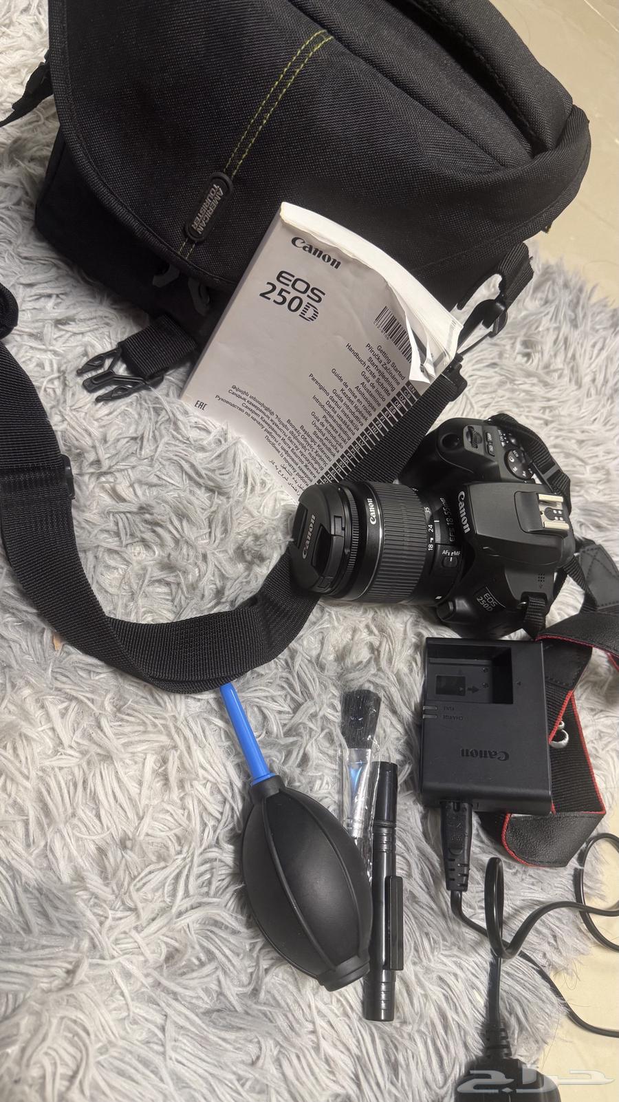 كاميرا كانون 250d مع اضاءة تصوير وحامل خلفيه64507935674241110
