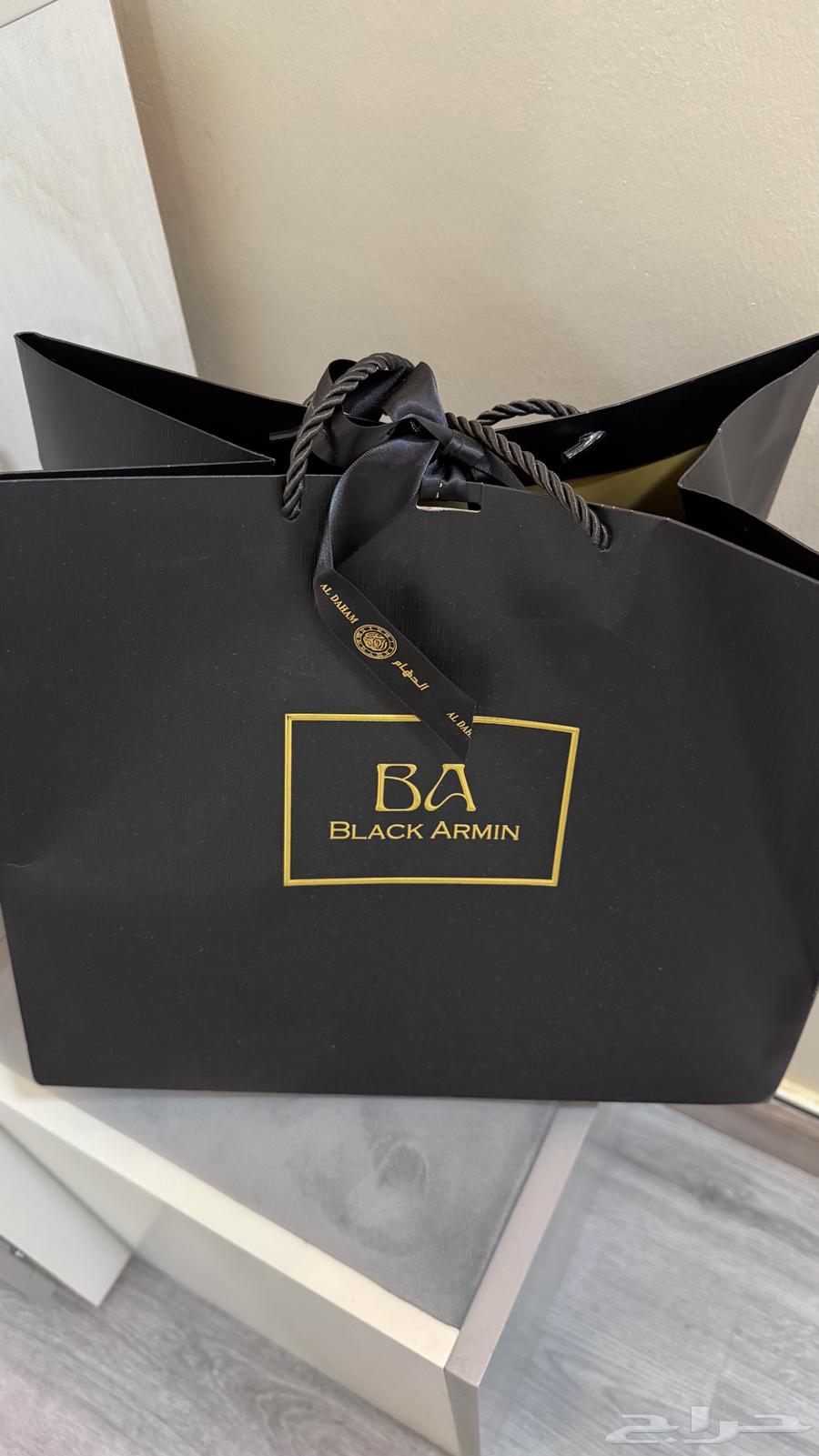 Swiss diamond watch never used before and comes with a 3-year warranty64506802598915110