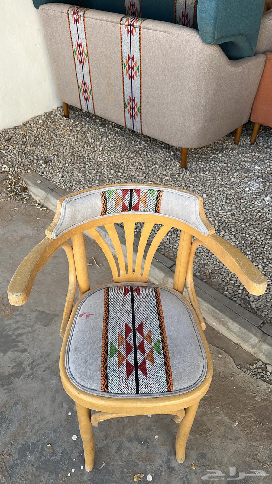 للبيع 5 قطع كنب مع كراسيهن نظيف جدا64504448167682114