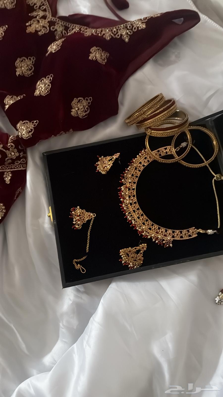 طقم اكسسوار هندي مع اساور - ينفع ل لليلة حنة   جلوات   ملكة64509292984195111
