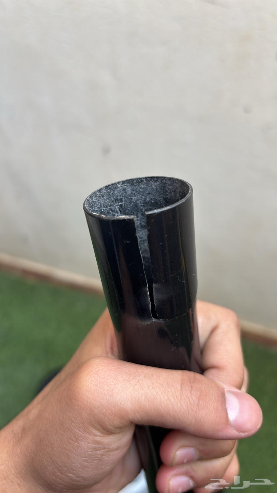 مكنسه كهرباء 1800 واط للبيع اموره تمام بس فيه كسر على العصى64506746508290111